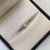 Anillo Solitario Oro amarillo 18k / Talla 7 3/4 / 1 Gr / 1,3 mm
