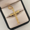 Dije cruz cristo puntas circones blanco fondo grabado Oro amarillo 18k 3,90 Gr / 4,5 Cm