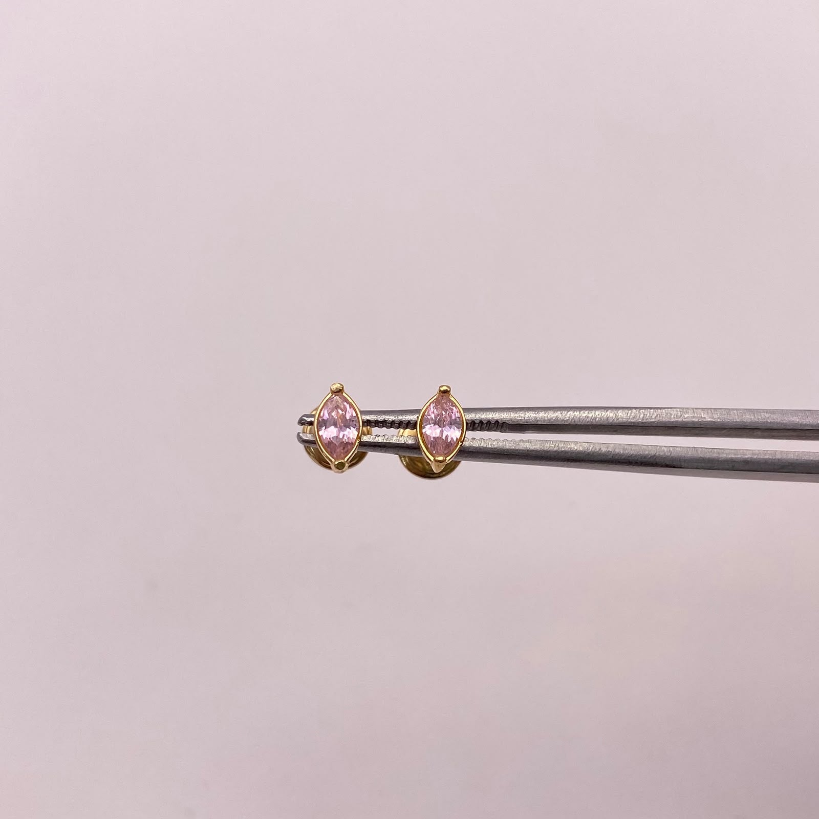Topos Circon Rosado Oro amarillo 18k 0,65 Gr / 3,8 mm