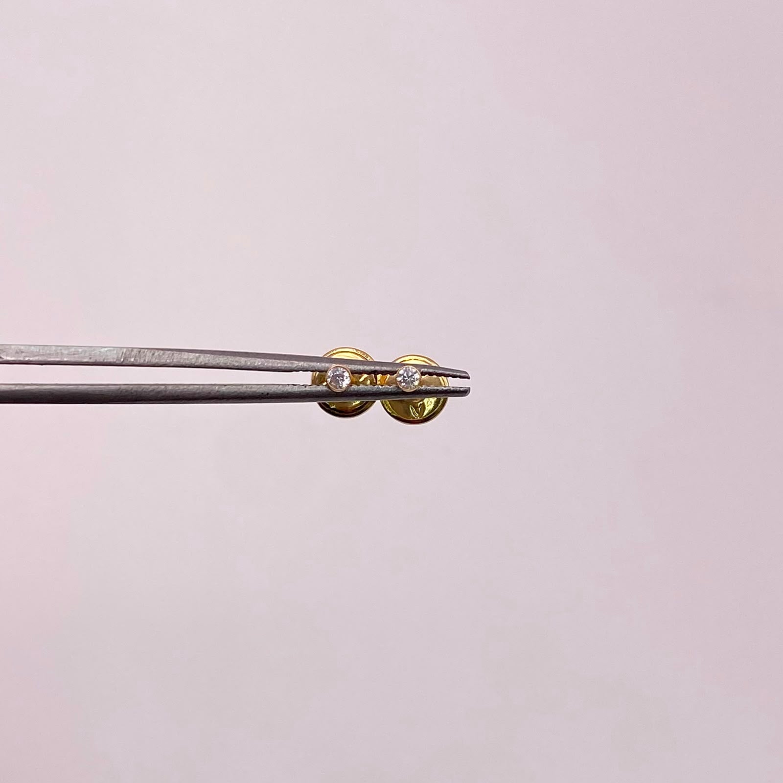 Topos Mini circon Blanco Oro amarillo 18k 0,35 Gr / 2 mm