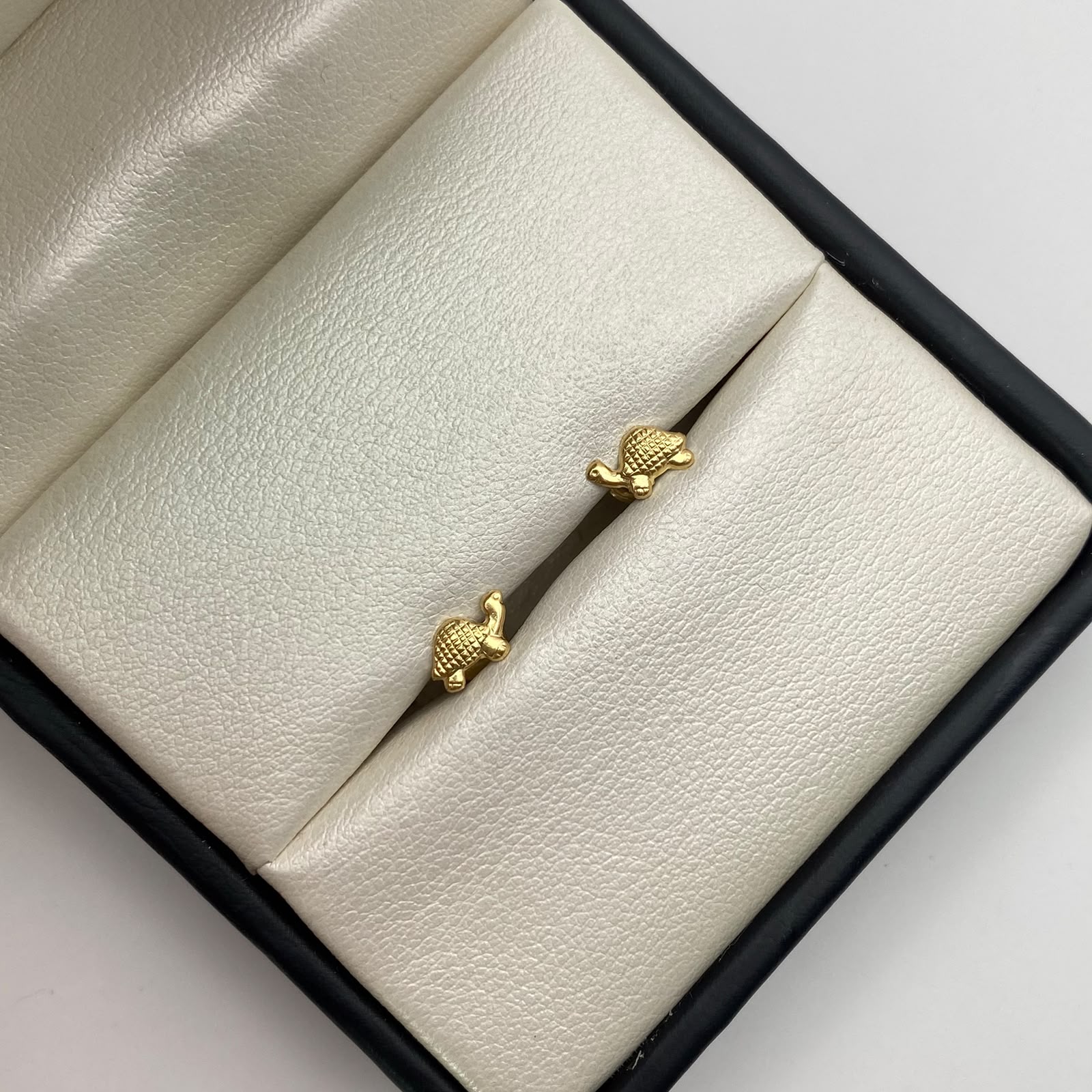 Topos Tortuga diamantada Oro amarillo 18k 0,5 Gr / 7,9 mm