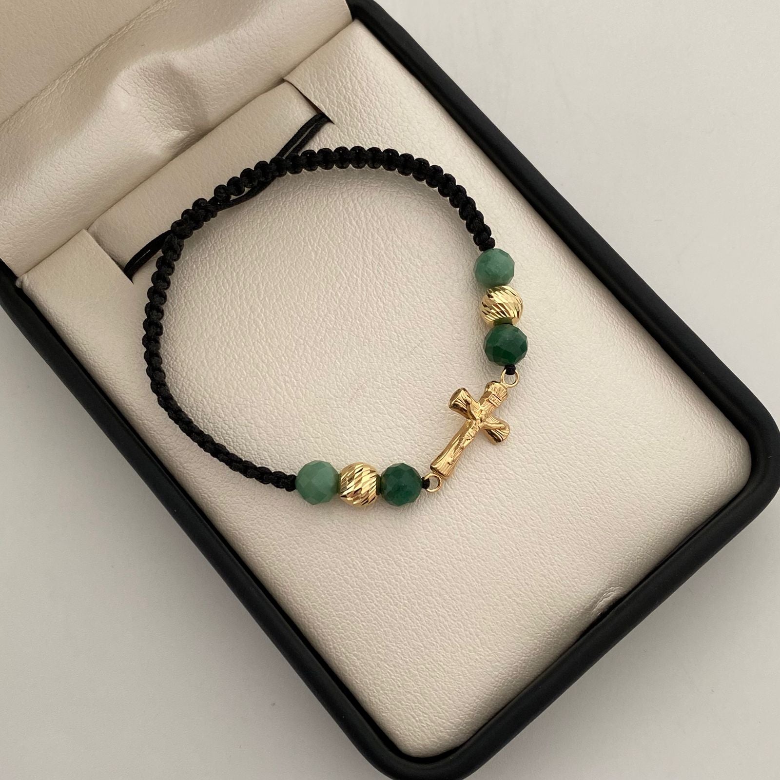 Pulsera tejida herraje cruz morrallas y balines #6 diamantados negra Oro amarillo 18k 0,9 Gr