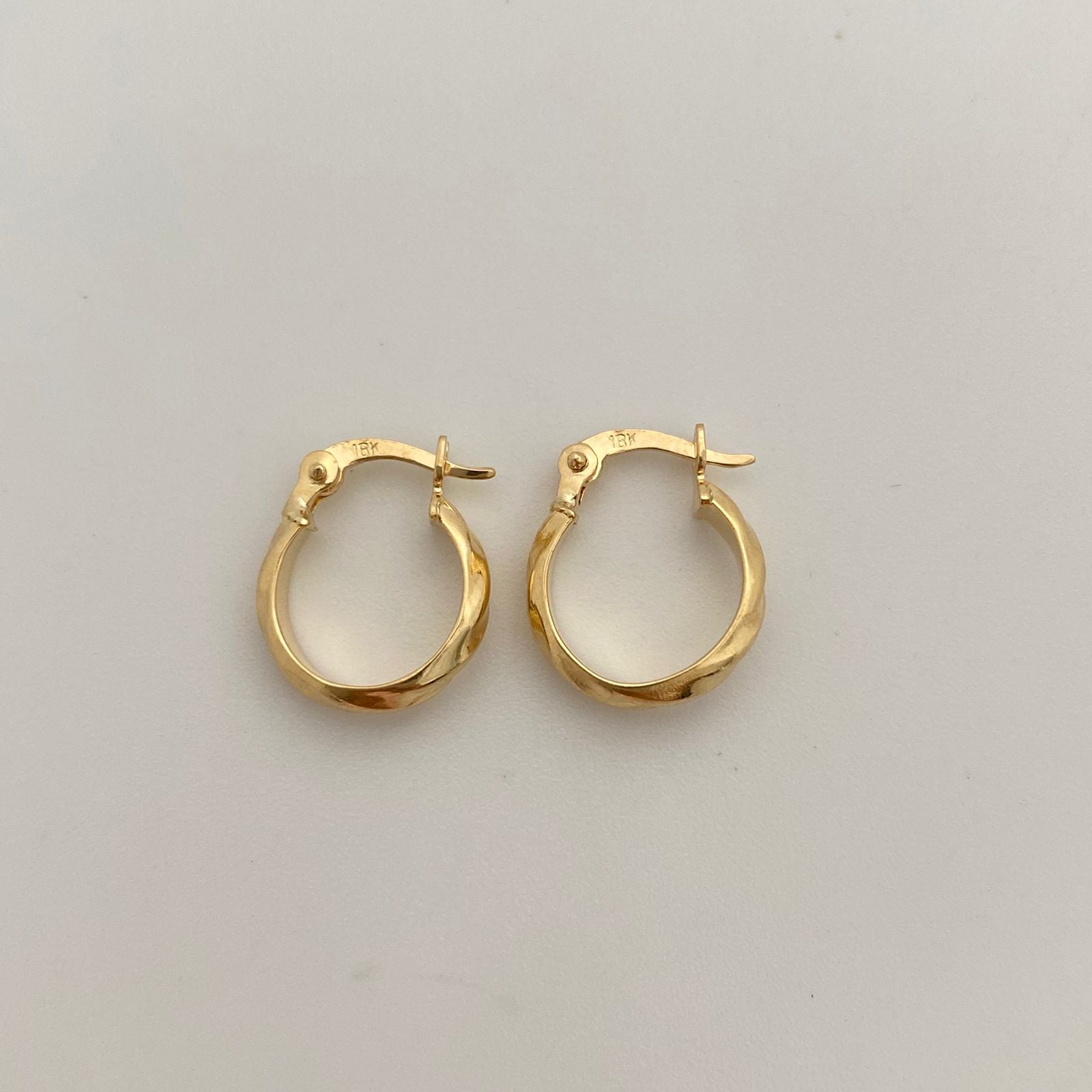 Candonga Entorchada Media Caña Oro amarillo 18k 1,05 Gr / 1,5 Cm