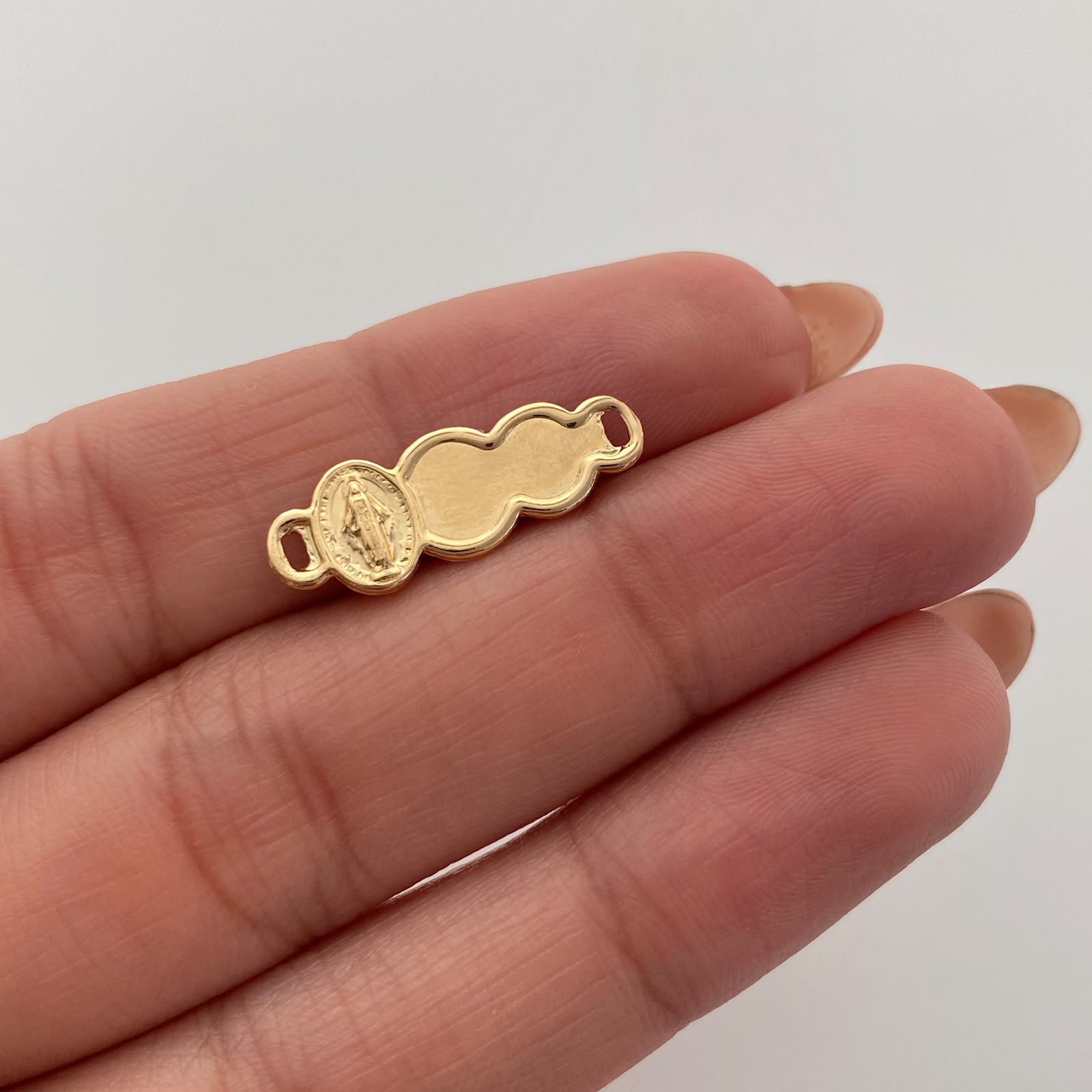 Herraje Placa Nube Virgen Milagrosa Oro amarillo 18k 0,45 Gr / 2,2 Cm
