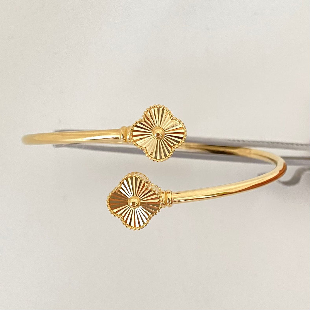 Aro It con trebol diamantado  Oro amarillo 18k +4 / 7 Gr / 18 Cm