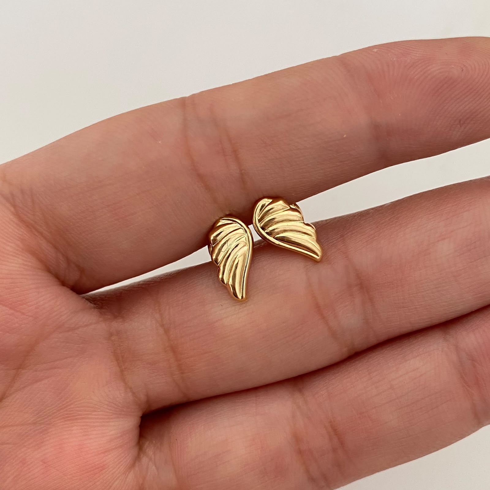 Topos Alas Oro amarillo 18k 0,7 Gr / 5,5 mm