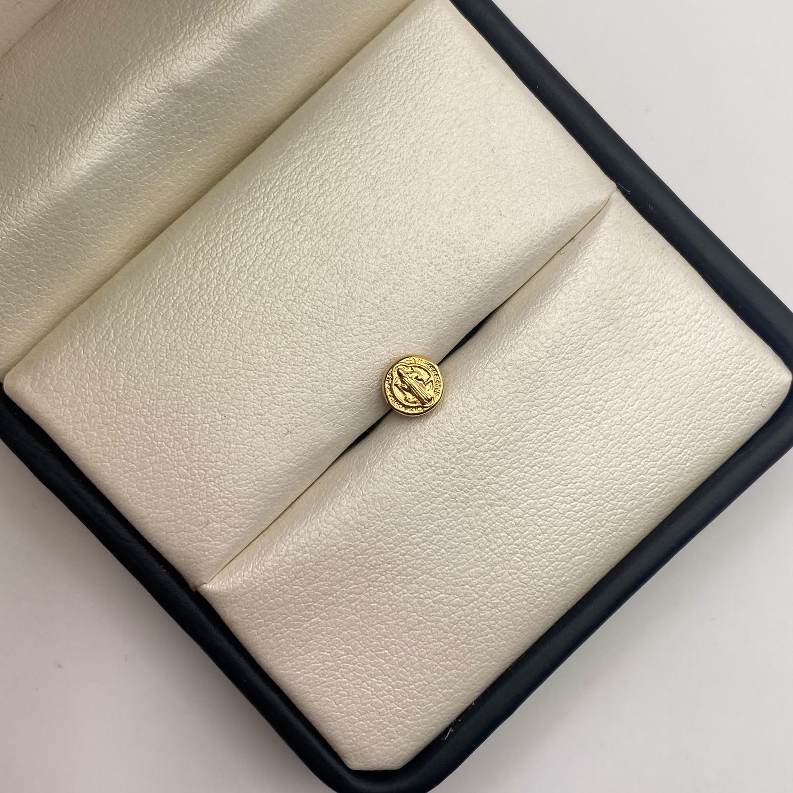 Herraje tambor mini san benito Oro amarillo 18k 0,21 Gr / 0,5 Cm