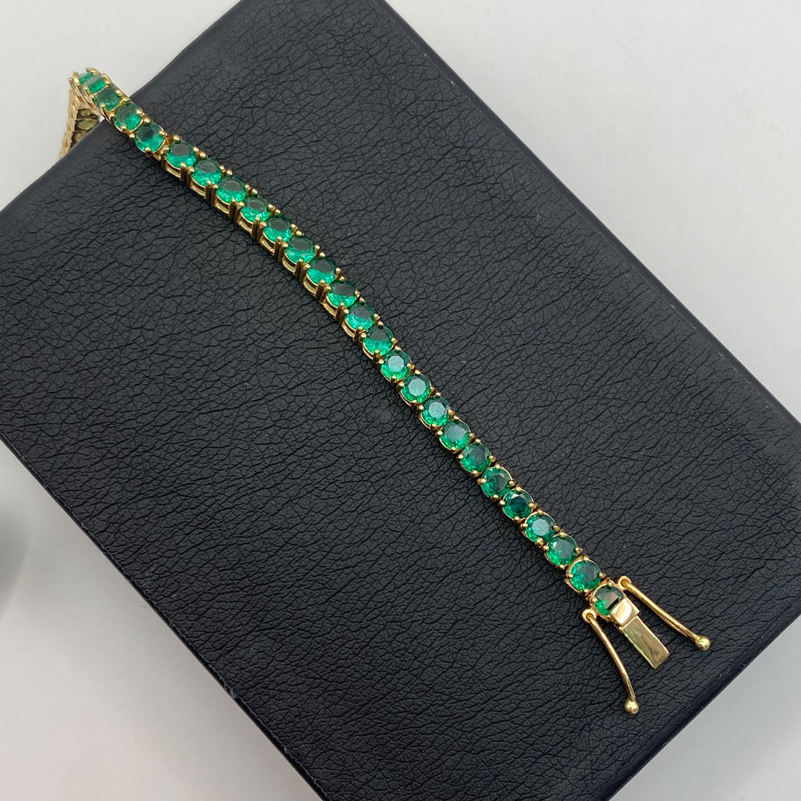 Pulso Tennis circones verdes Oro amarillo 18k +4 / 15,4 Gr / 3,7 mm / 19,2 Cm