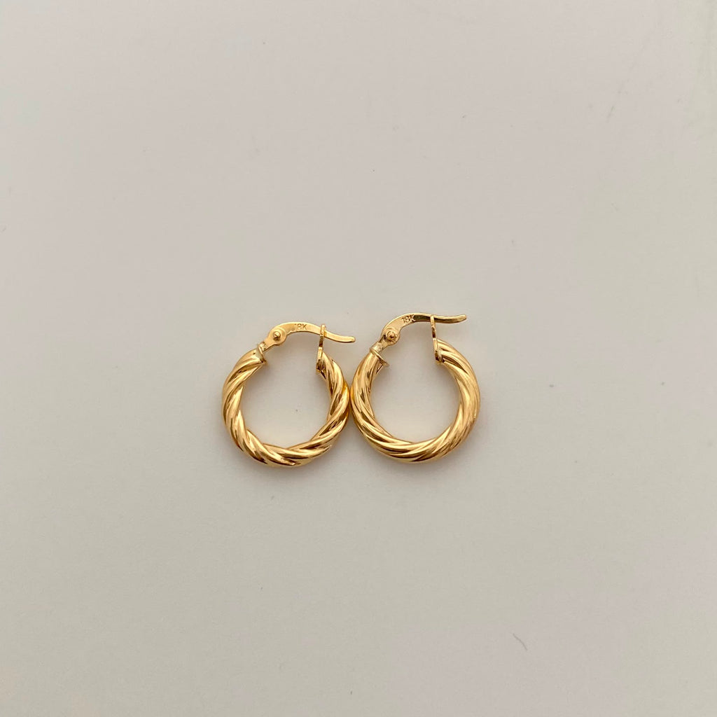 Candonga Entorchada Oro amarillo 18k 1,3 Gr / 1,7 Cm