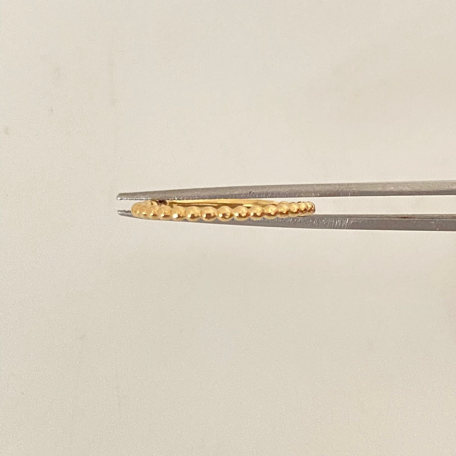 Anillo en bolas  Oro amarillo 18k / Talla 6 1/2 / 1,25 Gr
