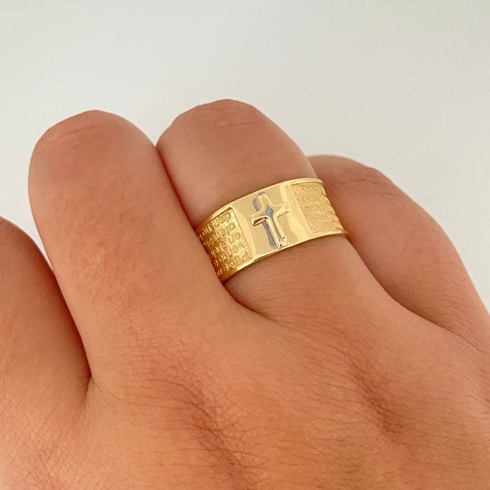 Anillo padre nuestro cruz centro Oro amarillo 18k / Talla 9 3/4 / 4,55 Gr