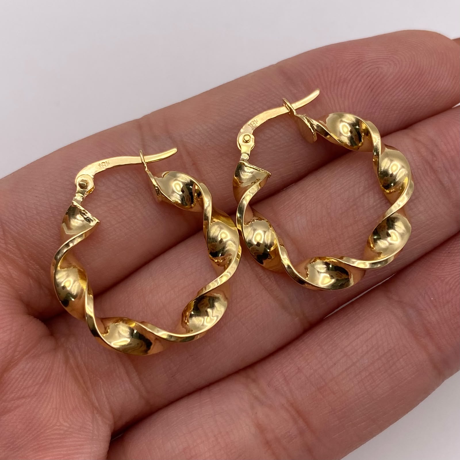 Candonga entorchada lisa Oro amarillo 18k 2,3 Gr / 2,3 Cm