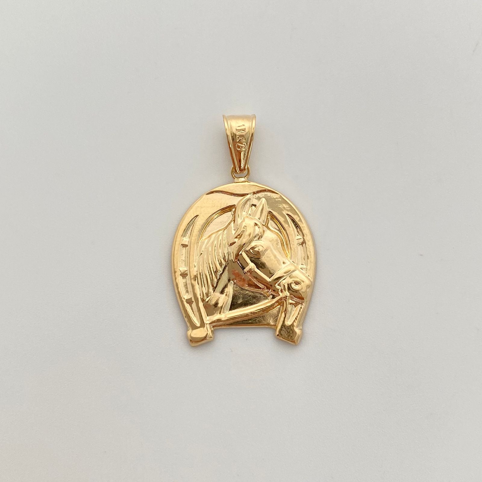 Dije herradura  Oro amarillo 18k 2,6 Gr / 22,1 mm / 3,5 Cm