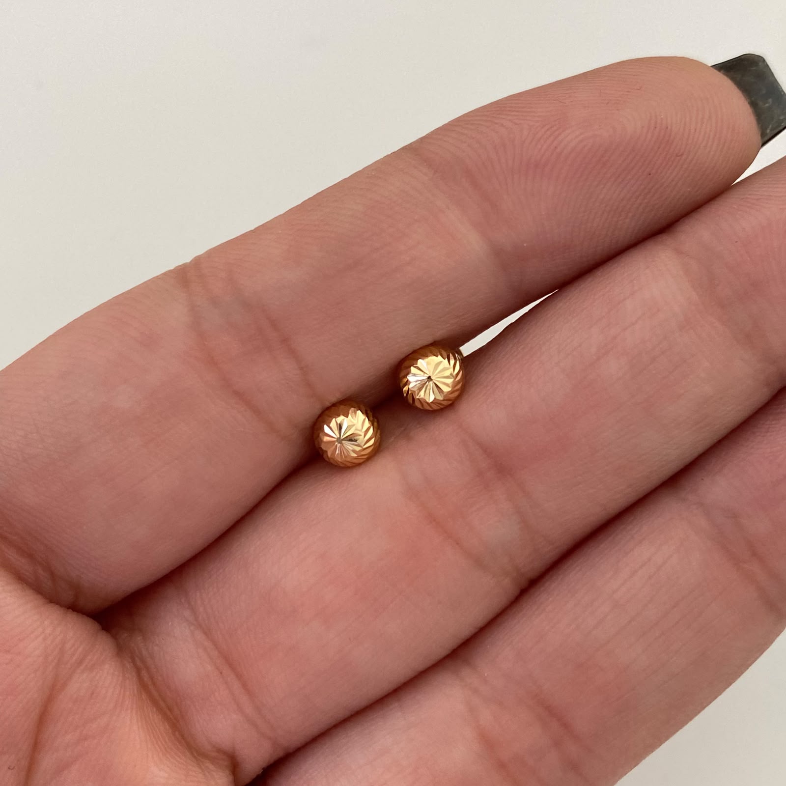 Topos Bola Diamantada 6mm Oro amarillo 18k 0,9 Gr