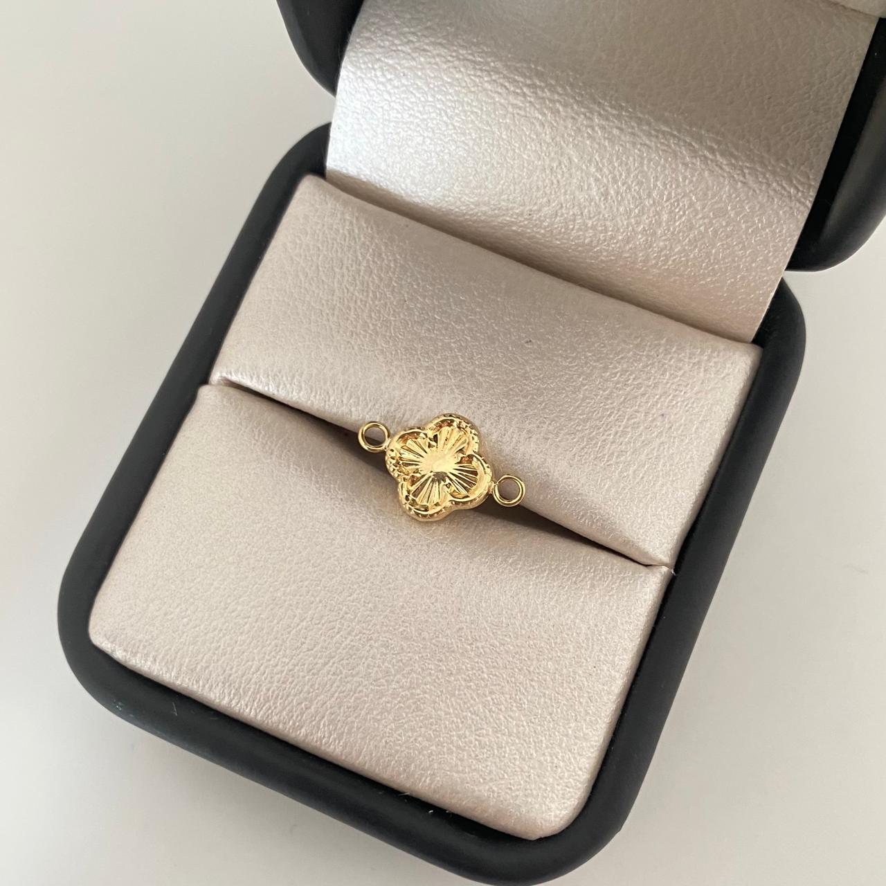 Herraje trebol diamantado borde punteado Oro amarillo 18k 0,45 Gr / 1,5 Cm