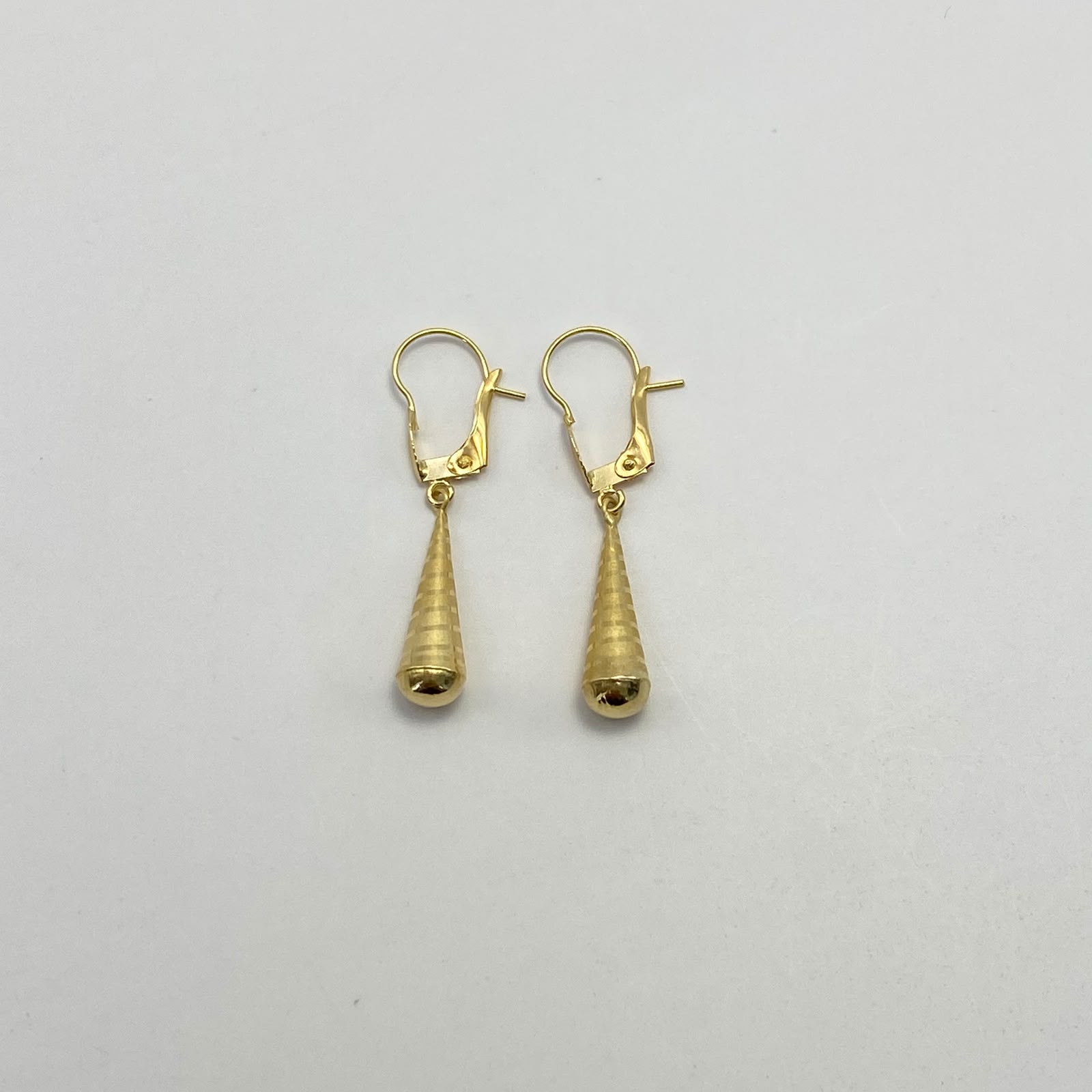Candonga Lagrima Oro amarillo 18k 0,7 Gr / 3 Cm