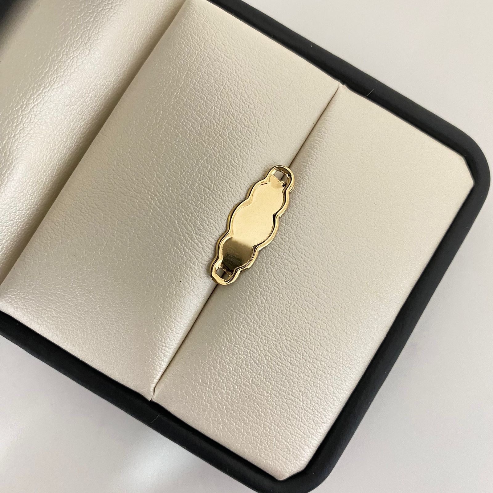 Herraje placa nube lisa  Oro amarillo 18k 0,4 Gr / 2,1 Cm