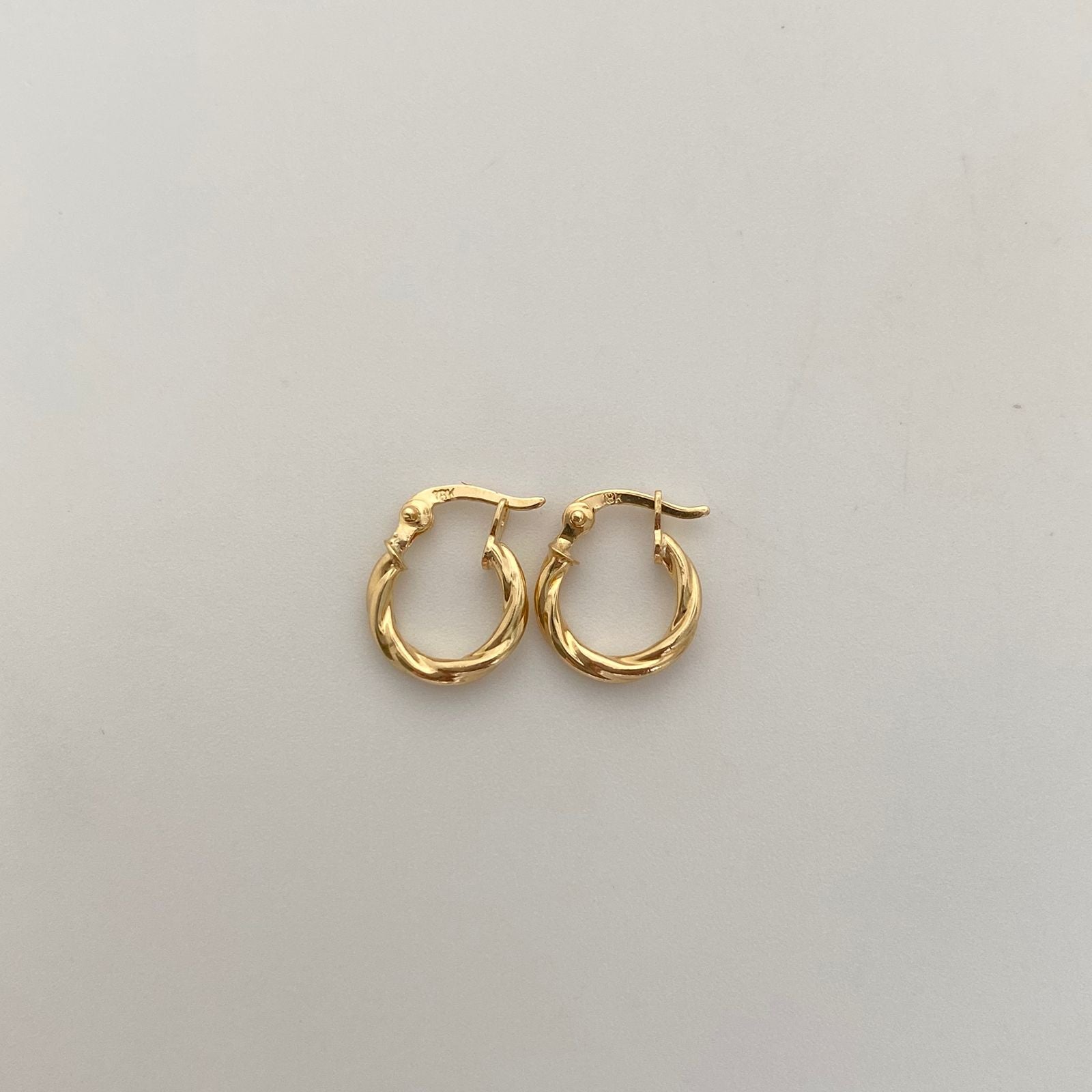 Candonga Entorchada Oro amarillo 18k 0,85 Gr / 1,3 Cm