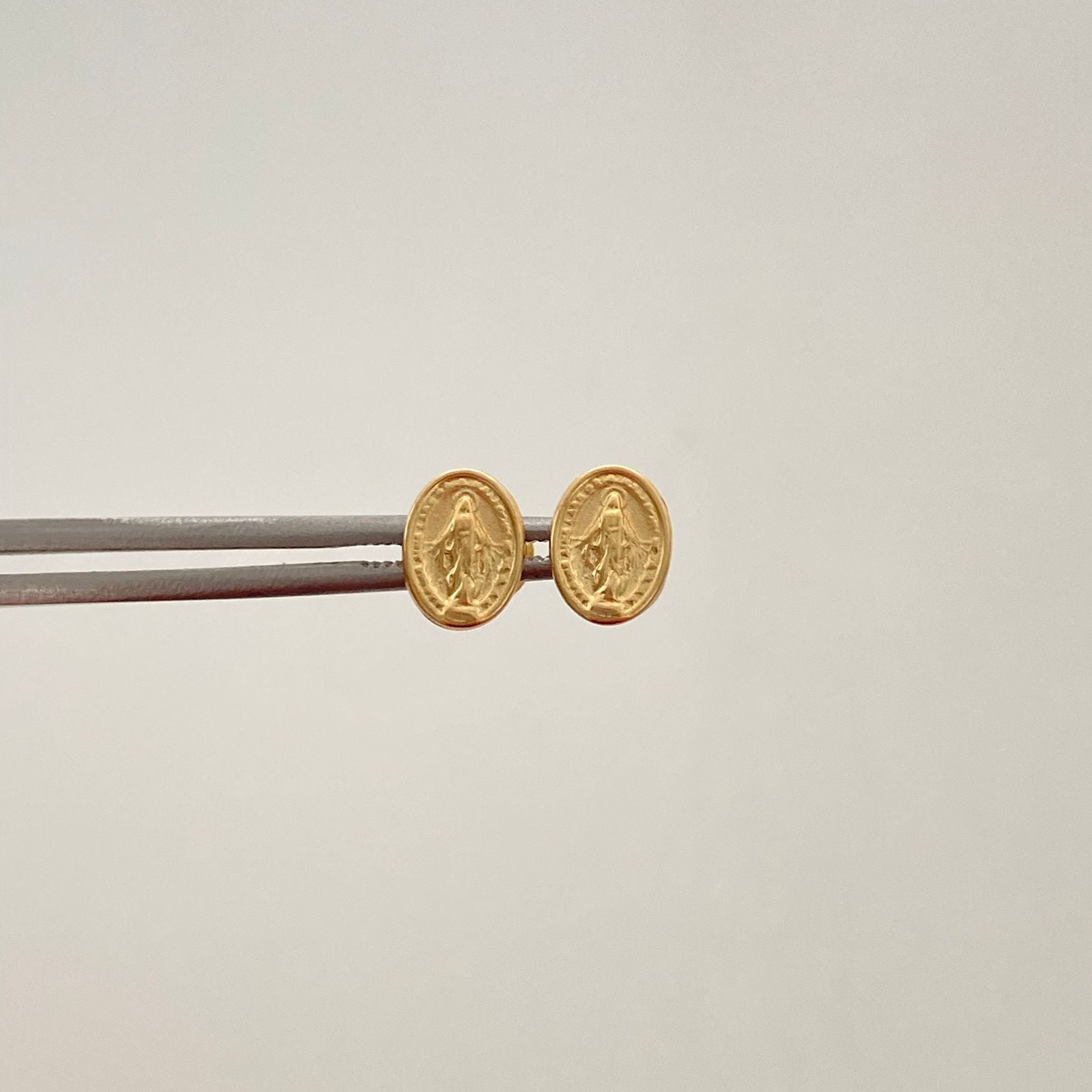 Topos Virgen Milagrosa Oro amarillo 18k 0,65 Gr / 6,2 mm