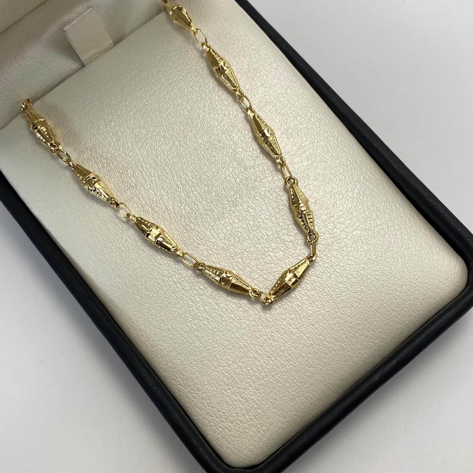 Cadena Rustica Dubai Oro amarillo 6,65 Gr / 3,6 mm / 52 Cm Broche 0,40