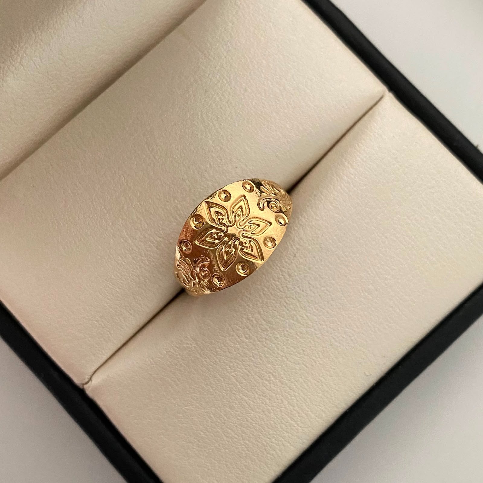 Anillo Mandala Oro amarillo 18k / Talla 6 / 1,4 Gr / 3 mm