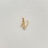 Dije letra V con circones blancos  Oro amarillo 18k 1 Gr / 8,65 mm / 1,7 Cm