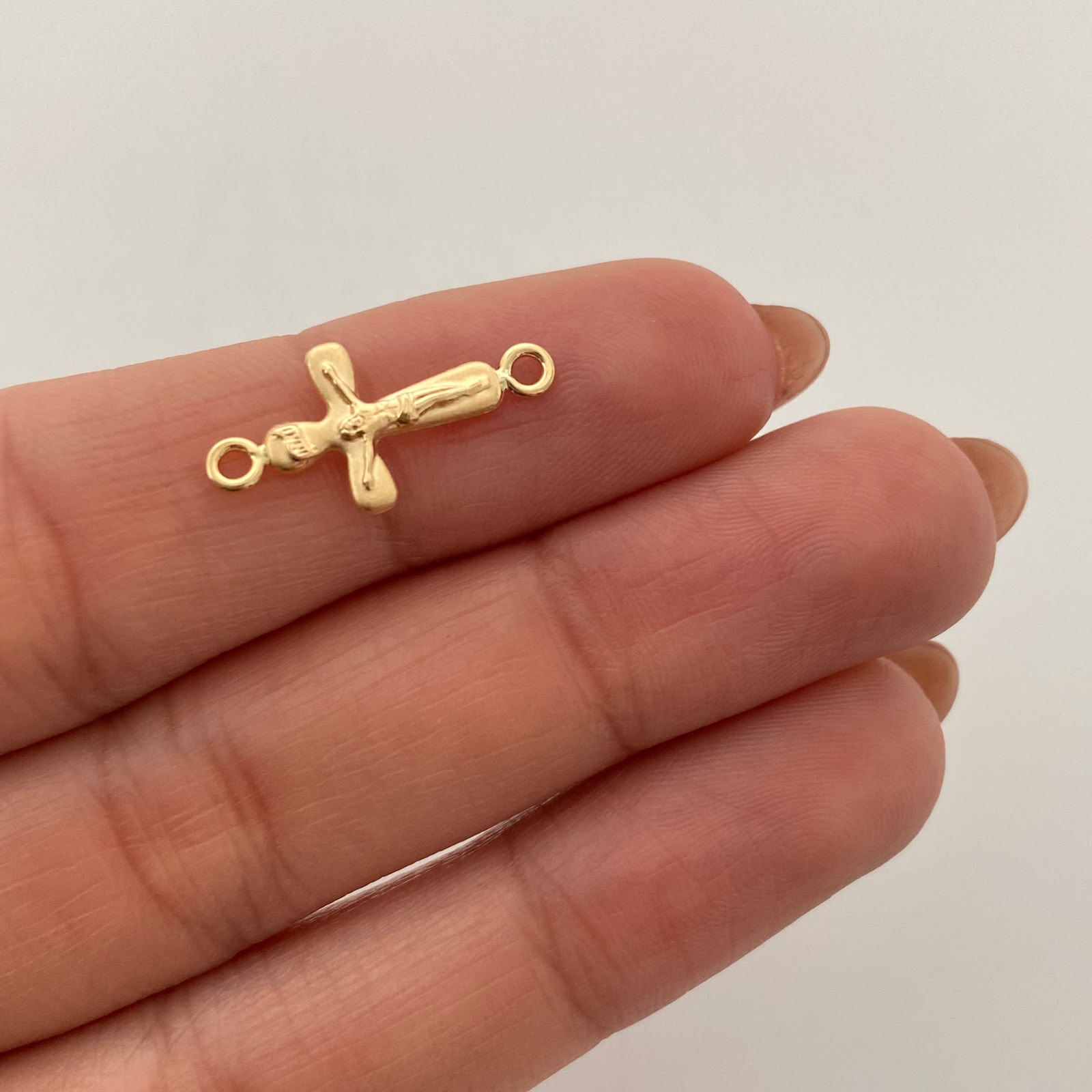 Herraje Cruz Cristo Oro amarillo 18k 0,4 Gr / 2 Cm