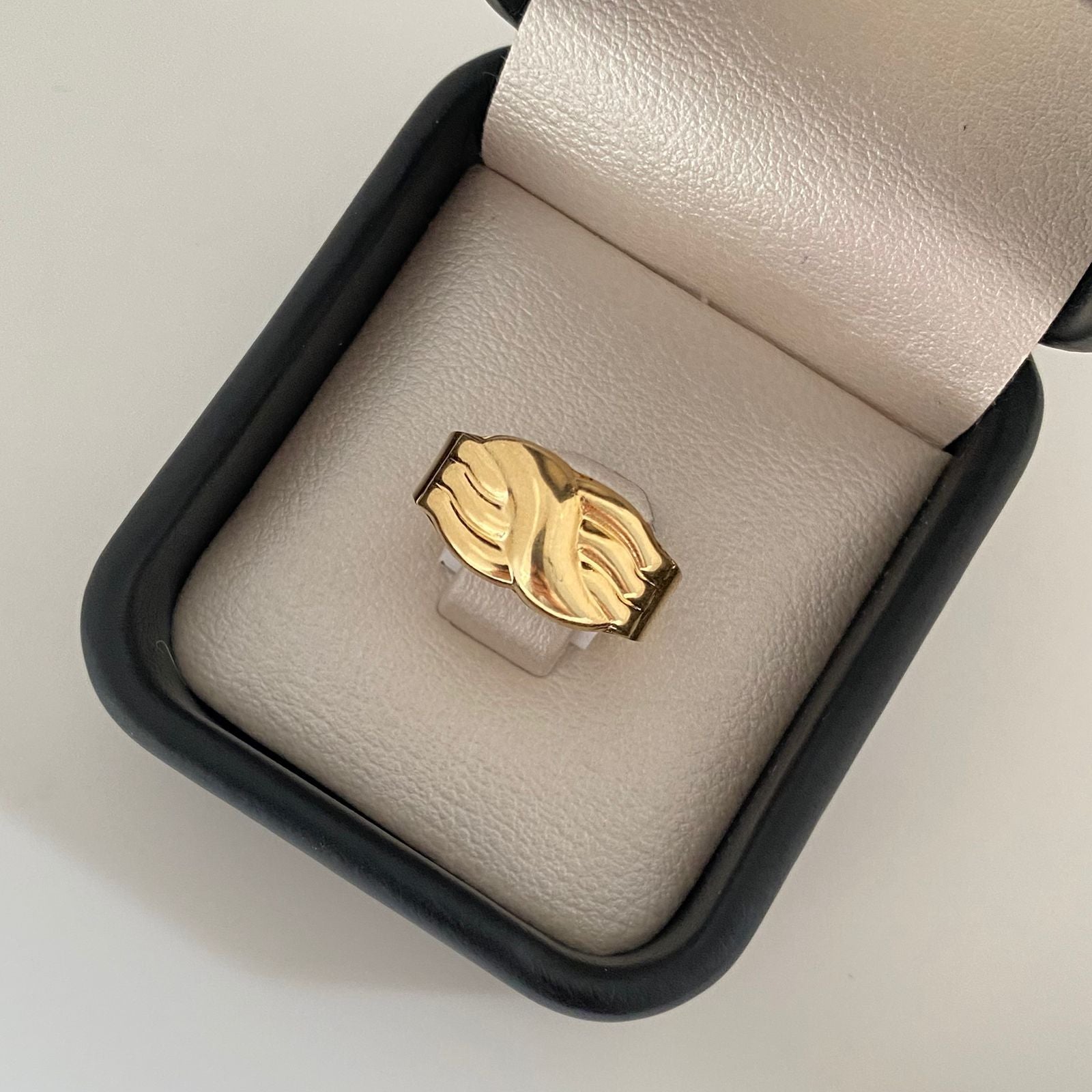 Anillo troquel ondas Oro amarillo 18k / Talla 8 1/2 / 1,75 Gr