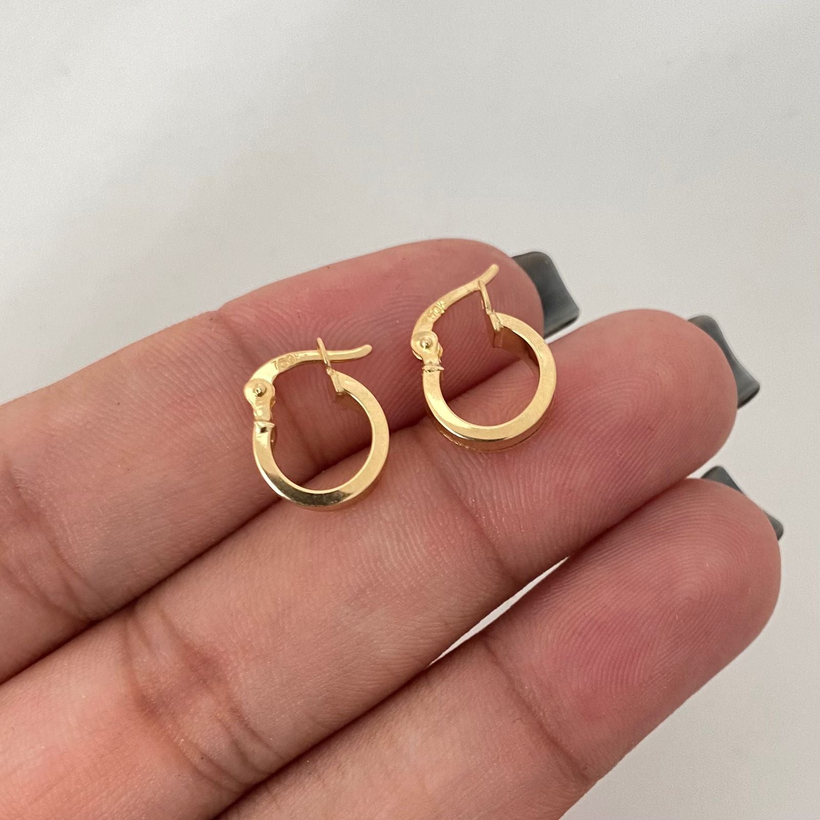 Candonga mini grabado Oro amarillo 18k 1,15 Gr / 1,3 Cm