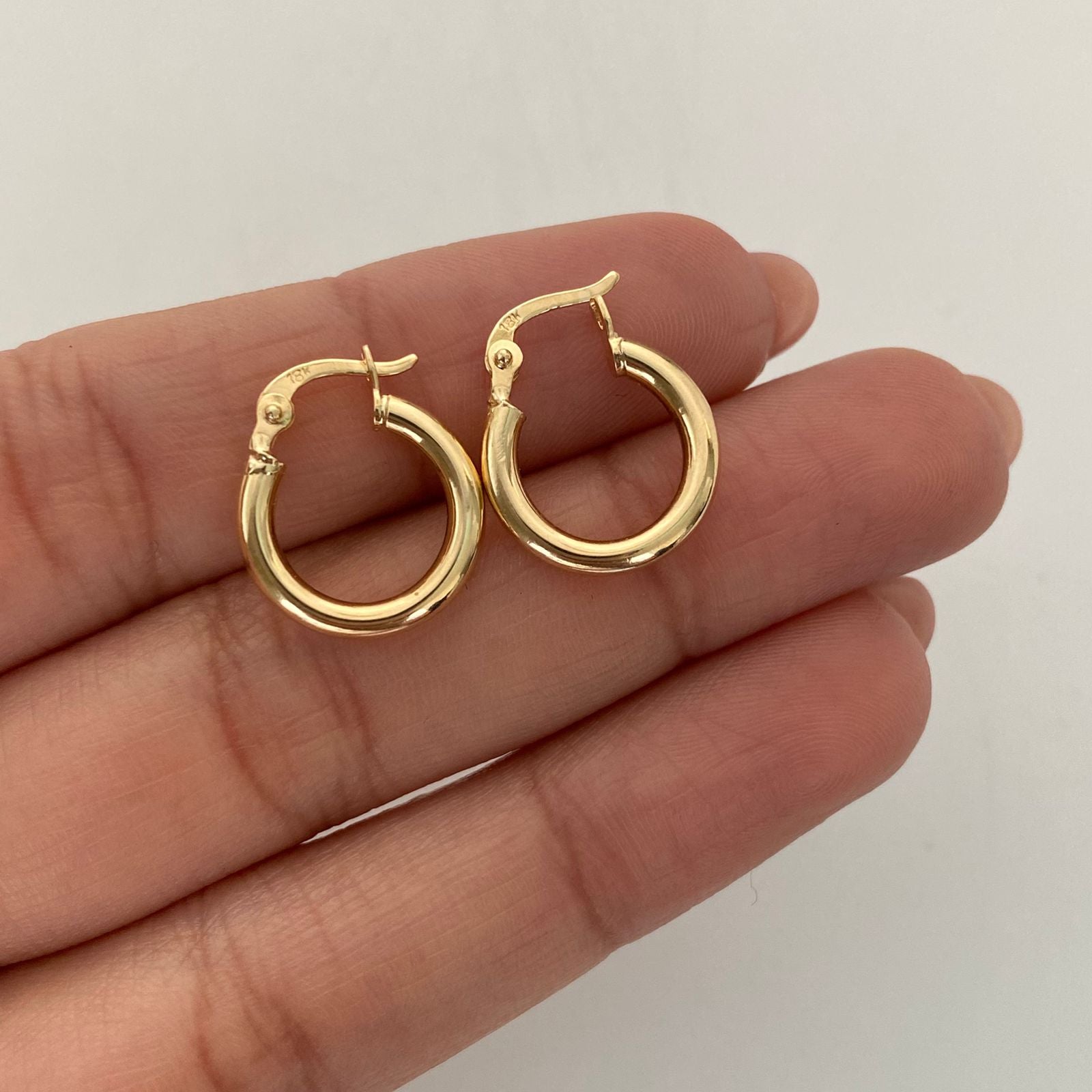 Candonga Lisa Oro amarillo 18k 1,2 Gr / 1,5 Cm