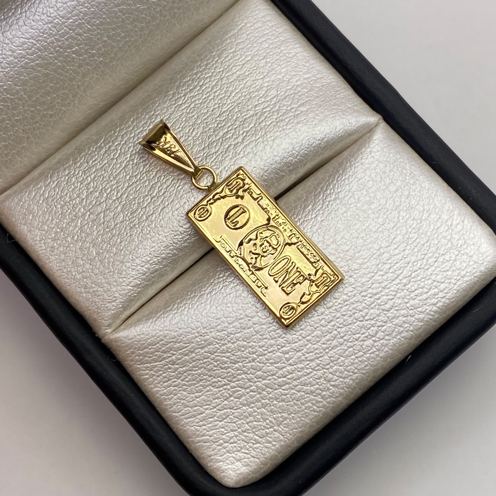 Dije Dolar Oro amarillo 18k 1,06 Gr / 9,3 mm / 2,7 Cm