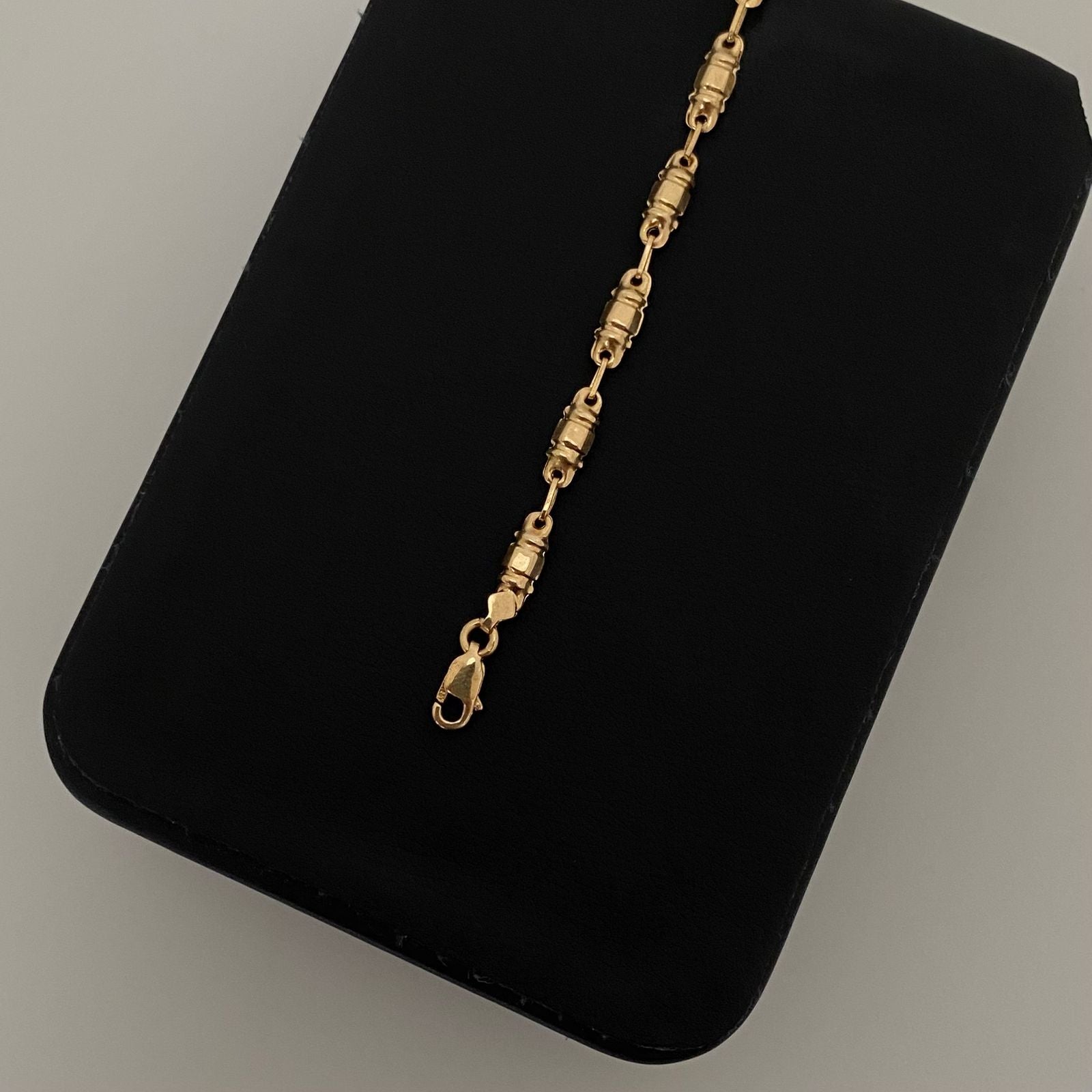 Pulso rustico barriles Oro amarillo 18k 2,55 Gr / 3,5 mm / 18,5 Cm Broche 0,40