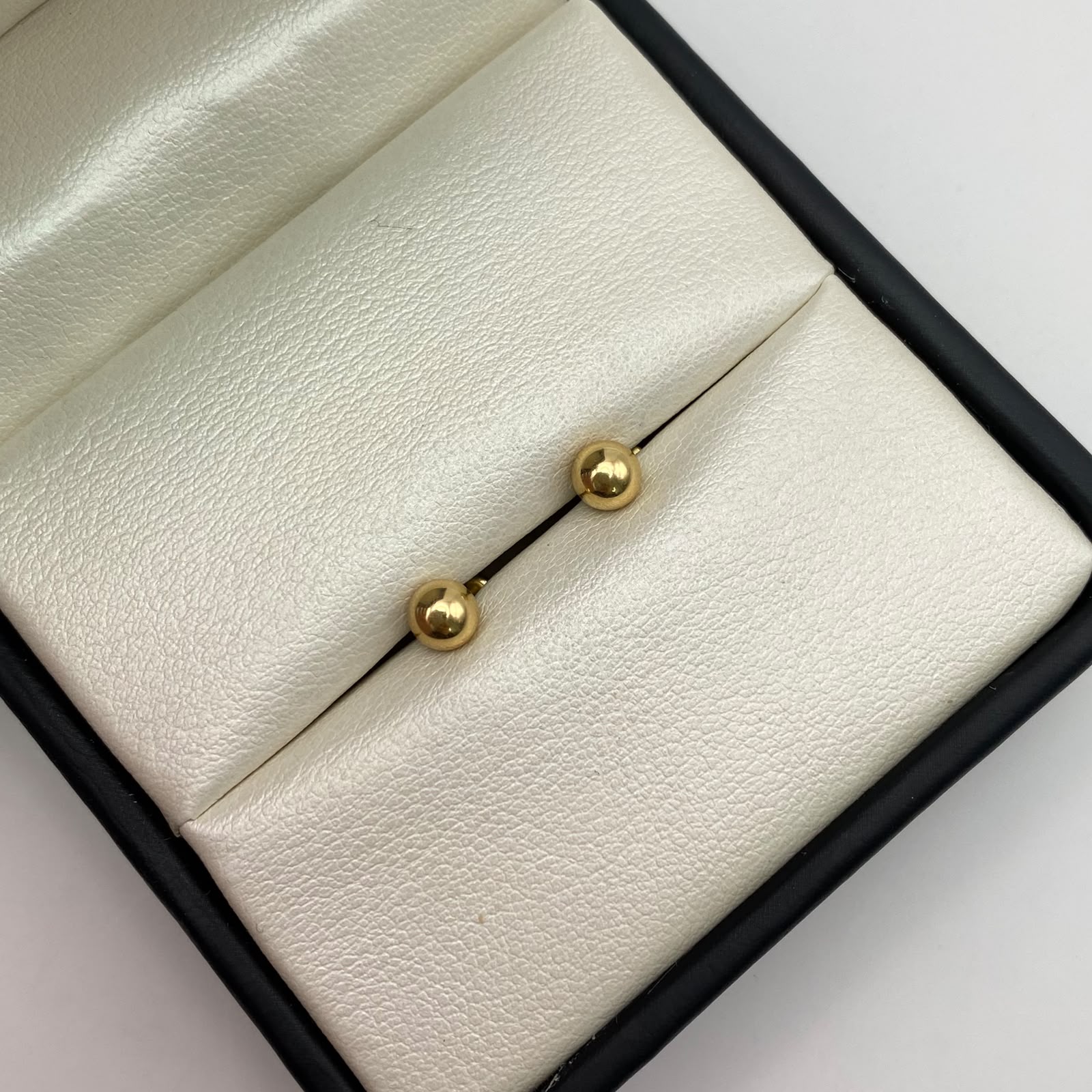 Topos Balin liso  Oro amarillo 18k 0,55 Gr / 5 mm