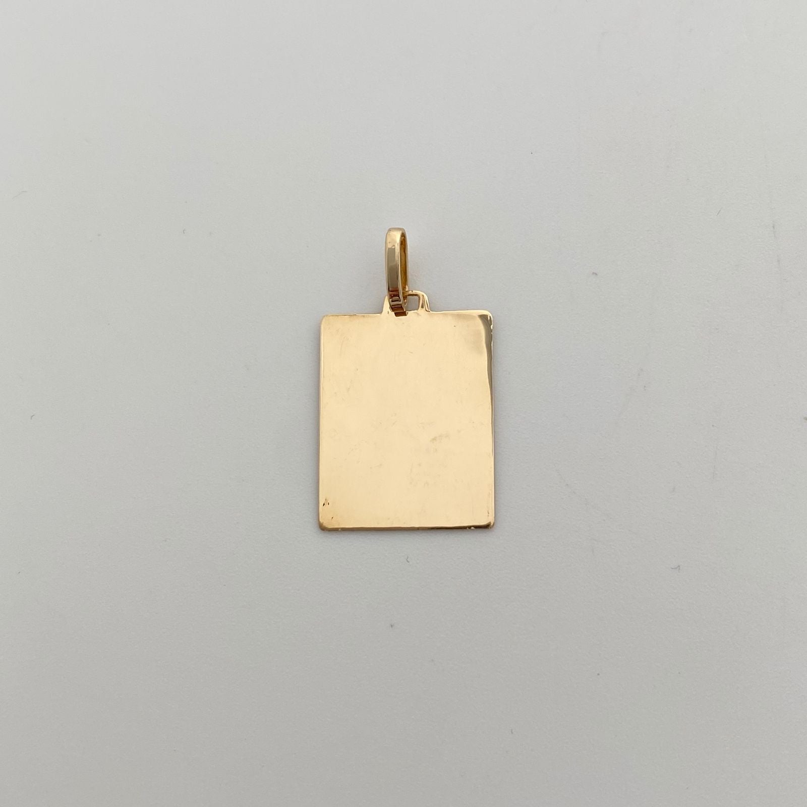 Dije Placa Cuadrada Oro amarillo 18k 1,7 Gr / 15,9 mm / 2,7 Cm
