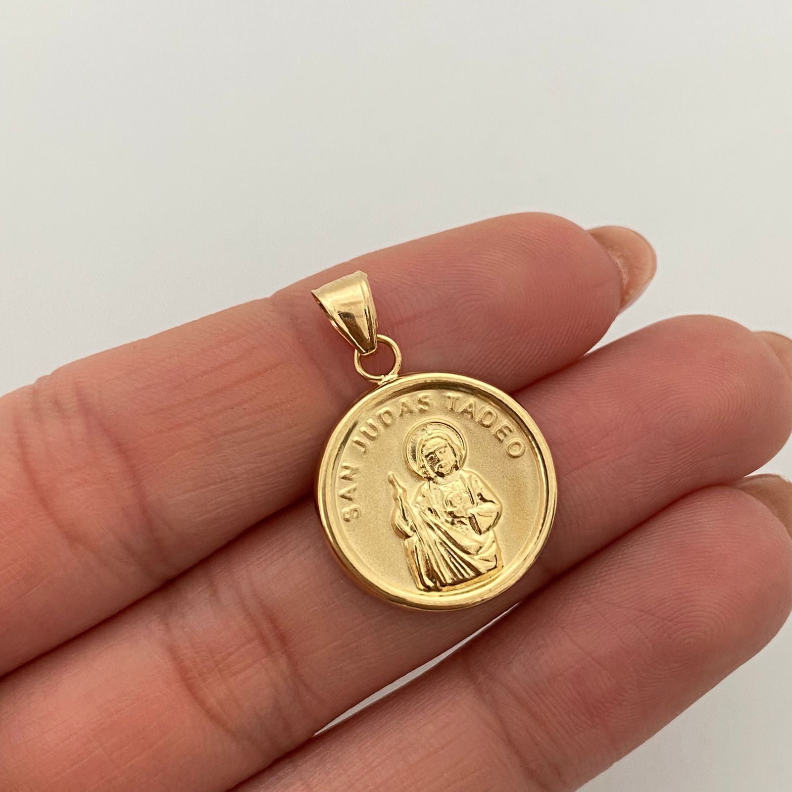 Dije san judas tadeo  Oro amarillo 18k 1,5 Gr / 18,1 mm / 2,5 Cm
