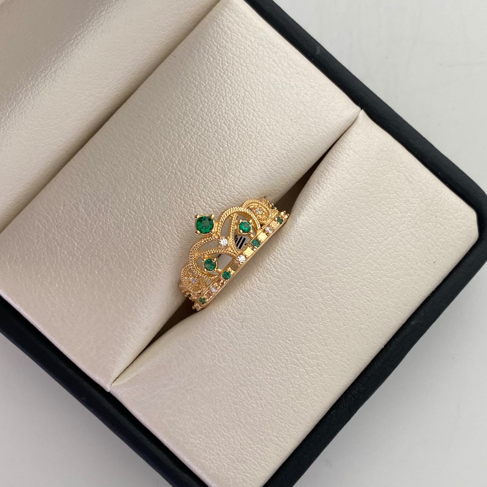 Anillo 15 Corona Casting Verde Oro amarillo 18k / Talla 8 / 3,15 Gr