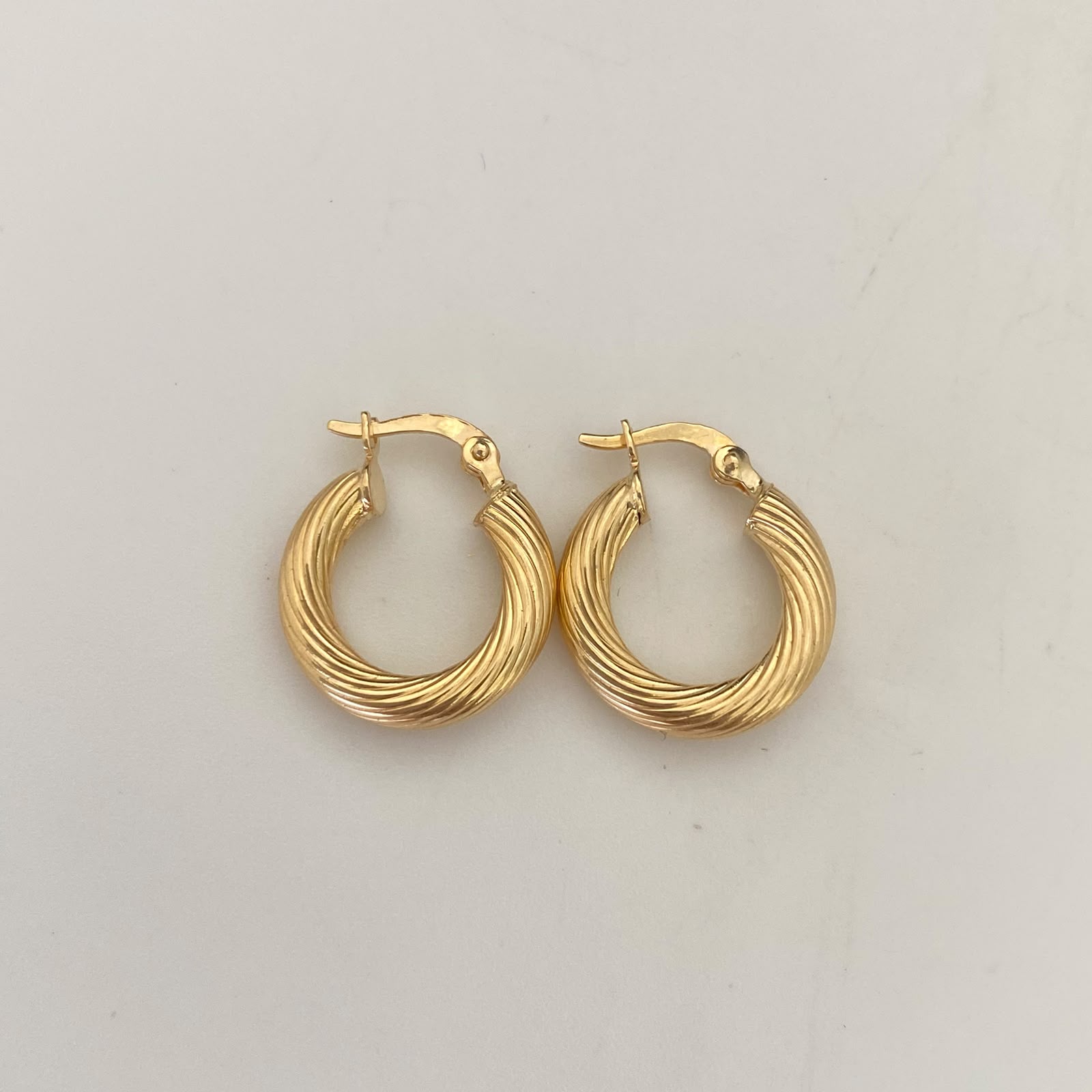 Candonga Entorchada Oro amarillo 18k 1,95 Gr / 1,8 Cm