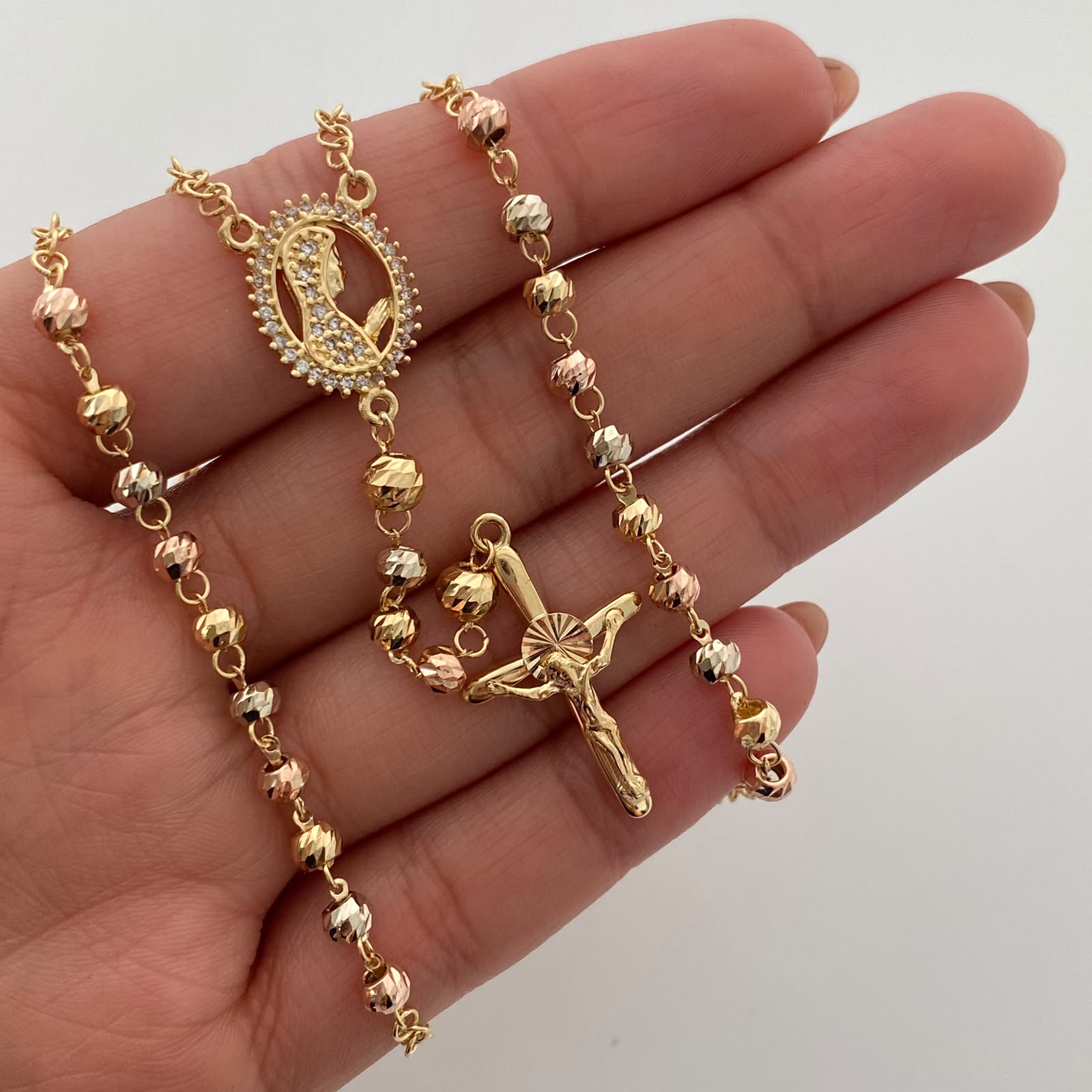 Rosario Niña Maria Casting Tres oros 18k 12,50 Gr / 4 mm / 60 Cm Broche 0,40