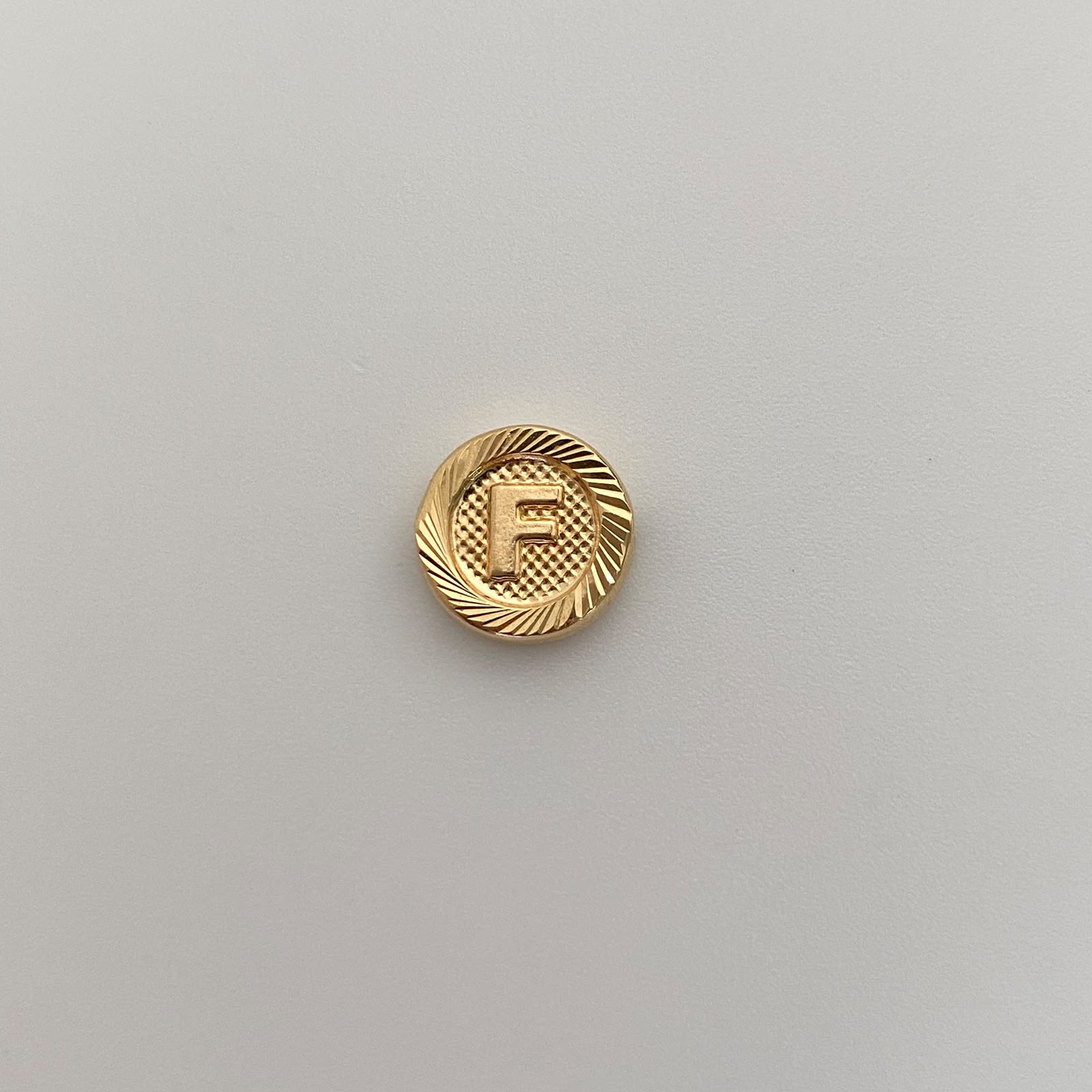 Herraje Letra F Diamantada Oro amarillo 18k 0,55 Gr / 1,1 Cm
