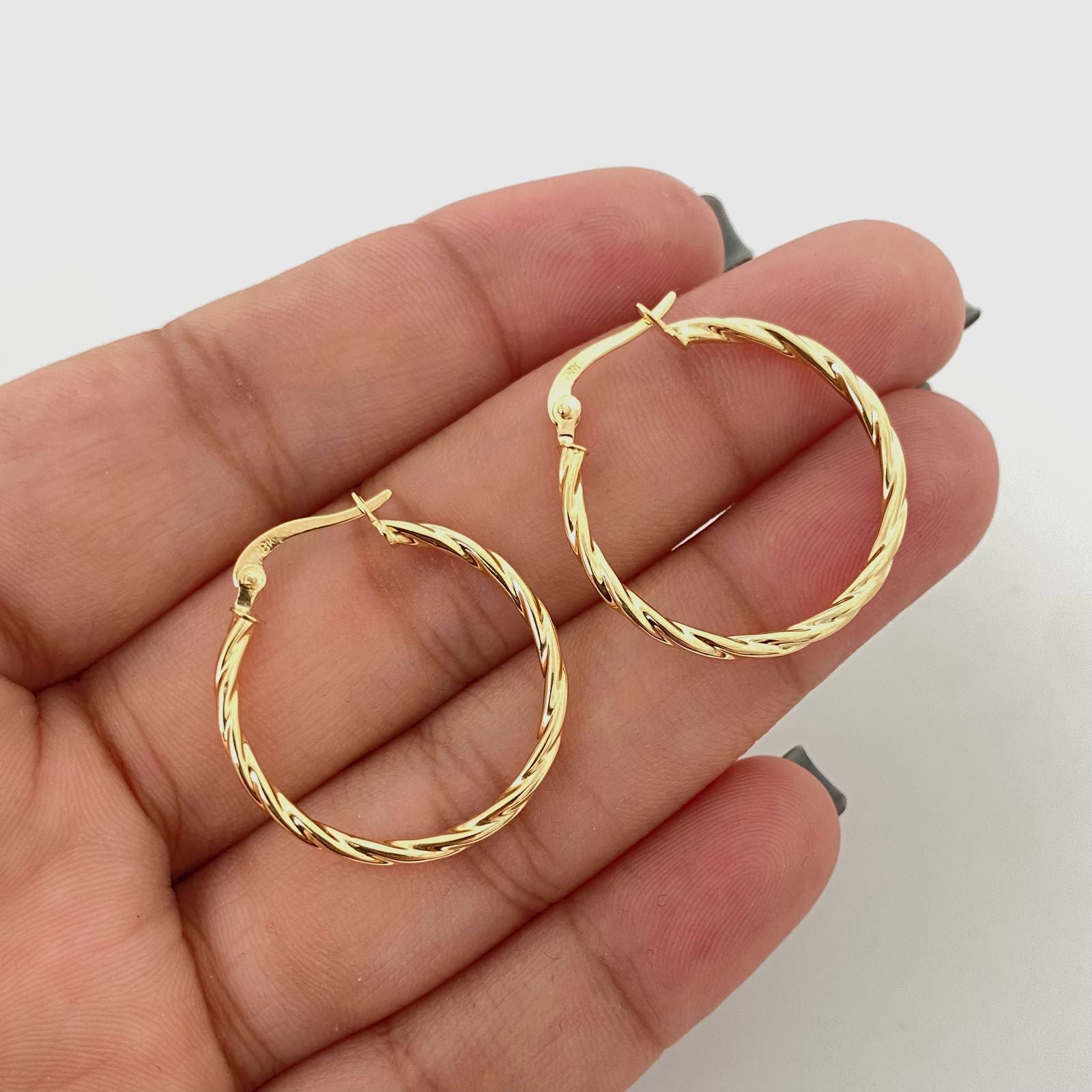 Candonga entorchada Oro amarillo 18k 1,45 Gr / 2,7 Cm