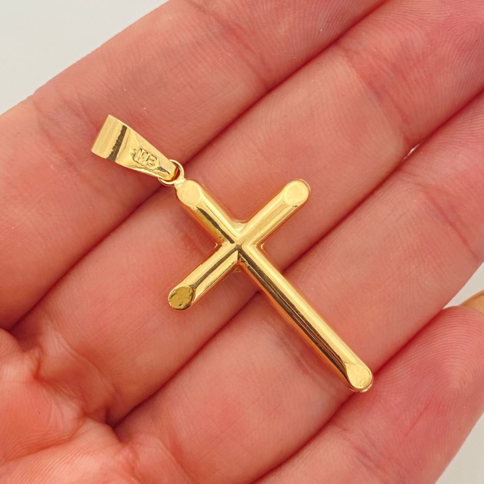 Dije cruz tubular  Oro amarillo 18k 1,4 Gr / 3,3 mm / 4 Cm