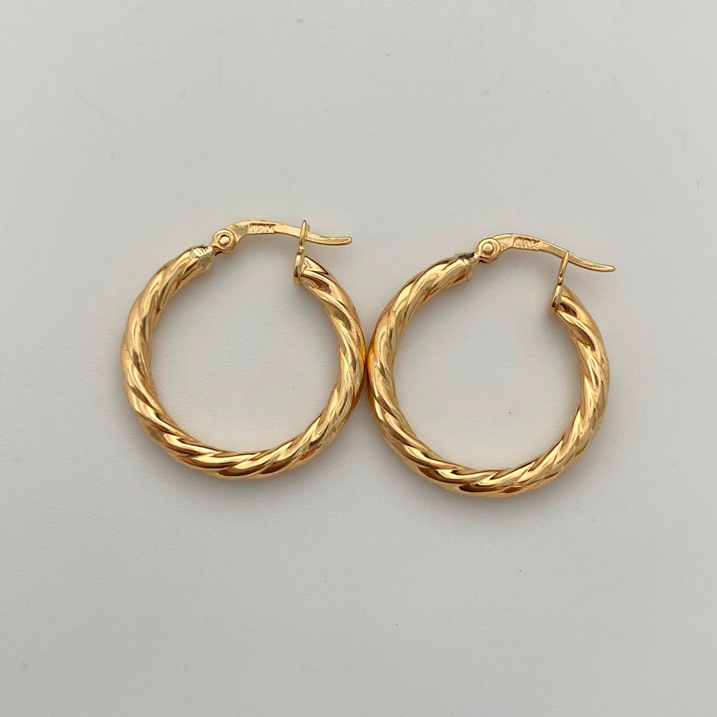 Candonga Entorchada Oro amarillo 18k 2,05 Gr / 2,5 Cm