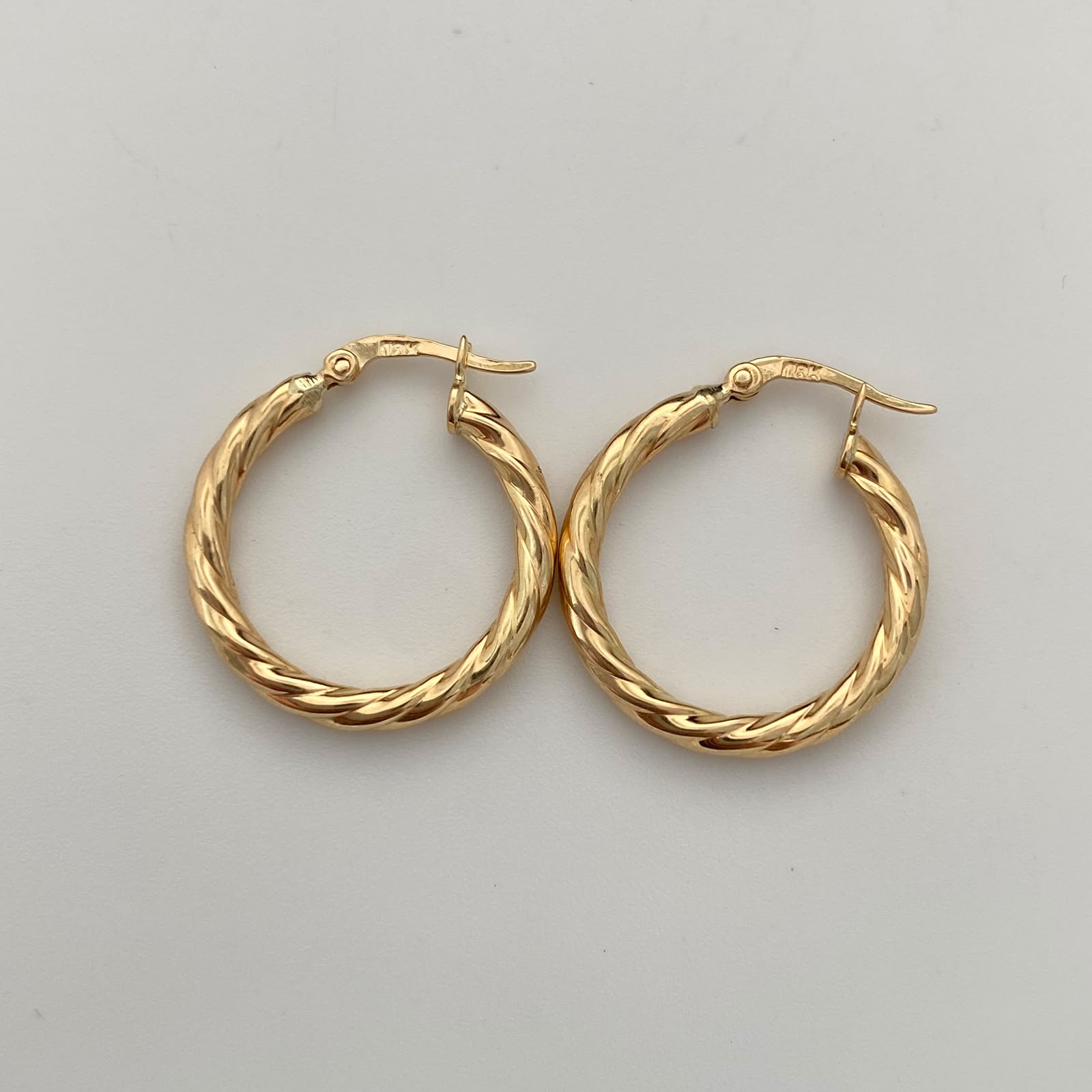 Candonga Entorchada Oro amarillo 18k 2,05 Gr / 2,5 Cm