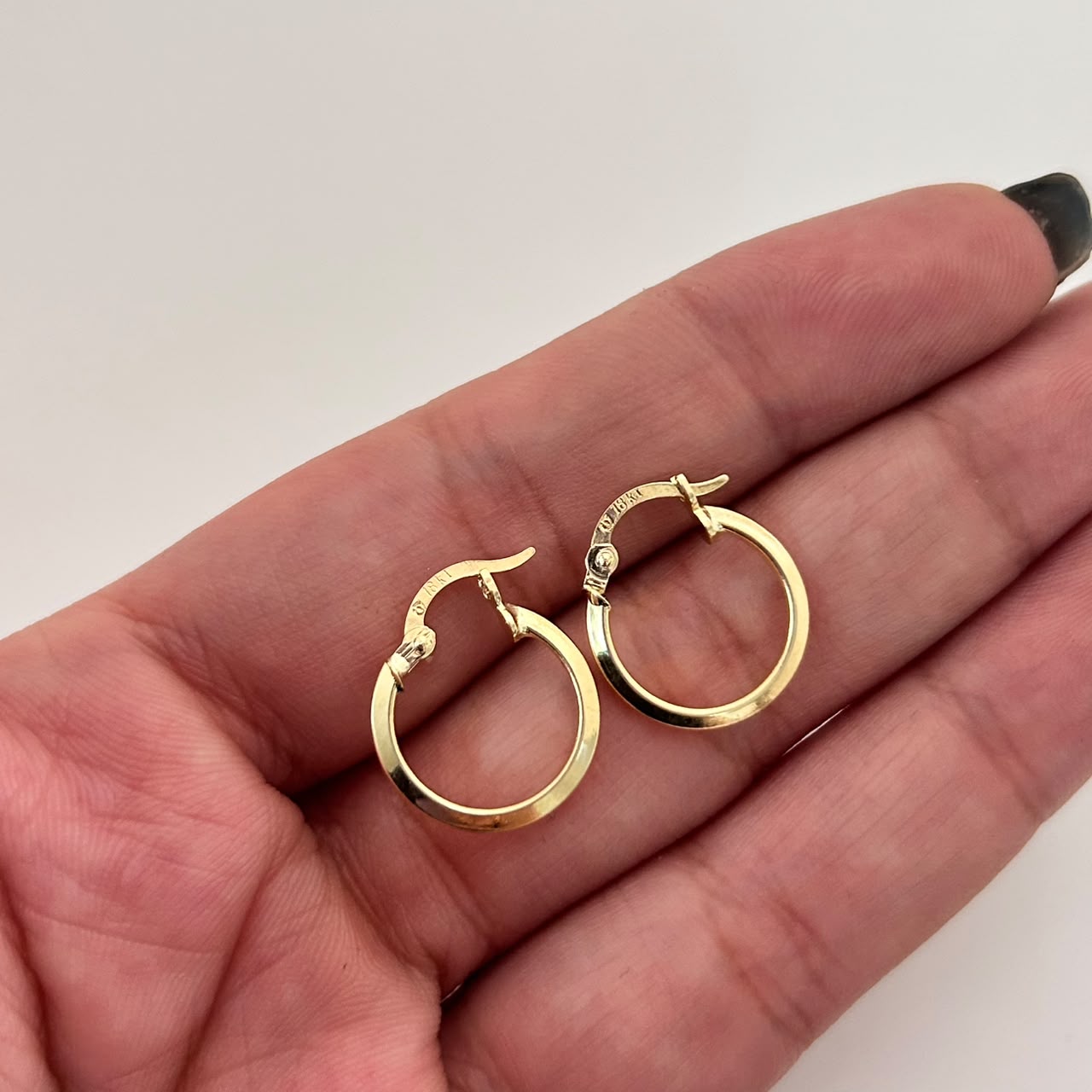 Candonga Lisa Oro amarillo 18k 1 Gr / 1,5 Cm