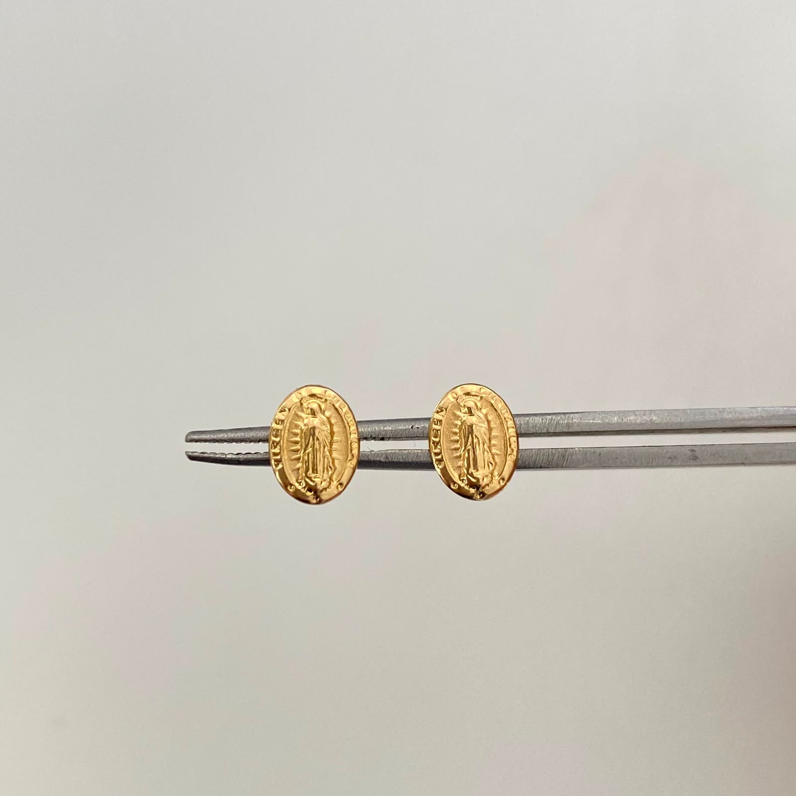 Topos Virgen de Guadalupe Oro amarillo 18k 0,65 Gr / 6,2 mm