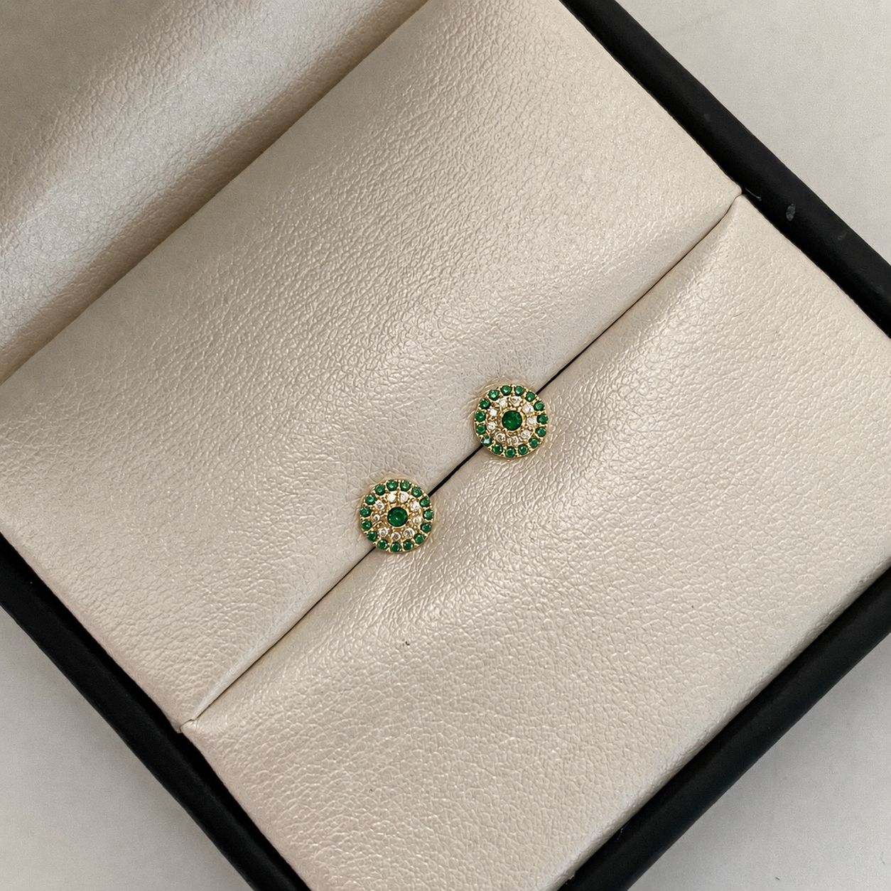 Topos Circulos Circon Verde y Blanco Oro amarillo 18k 0,5 Gr / 4,3 mm