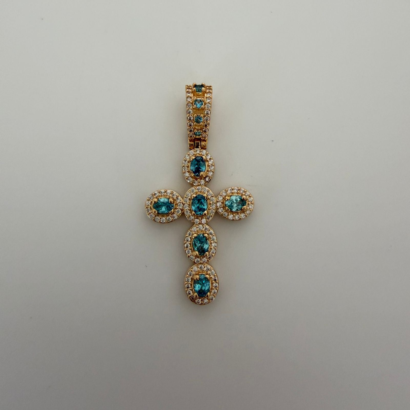 Dije cruz ovalos casting celeste Oro amarillo 18k 5,7 Gr / 4,2 Cm