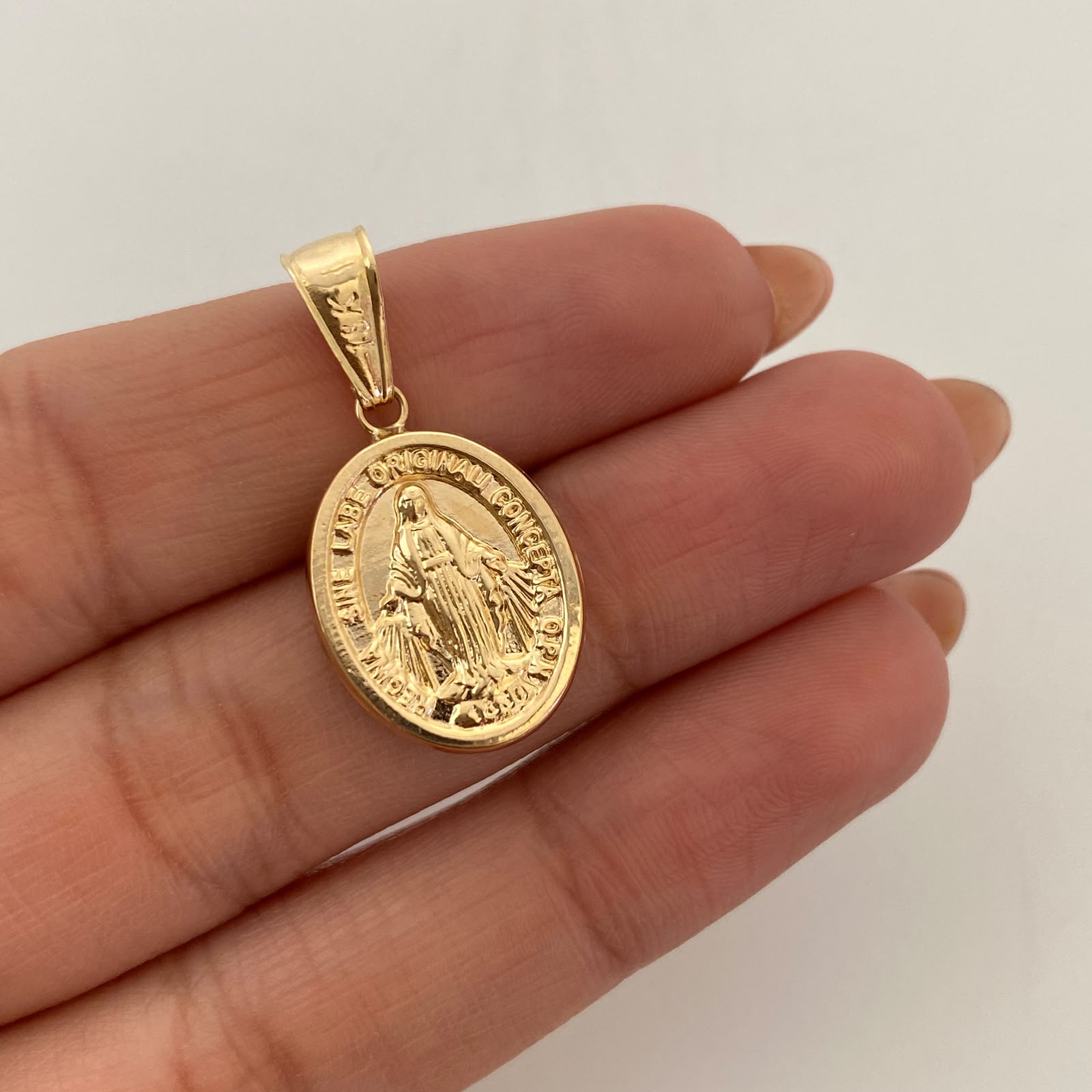 Dije Virgen Milagrosa Oro amarillo 18k 1,4 Gr / 14,7 mm / 2,8 Cm