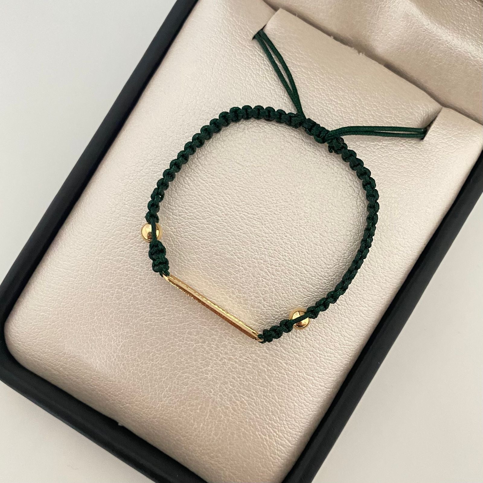 Pulsera tejida placa rectangular borde diamantado balines lisos #4  Oro amarillo 18k 0,55 Gr