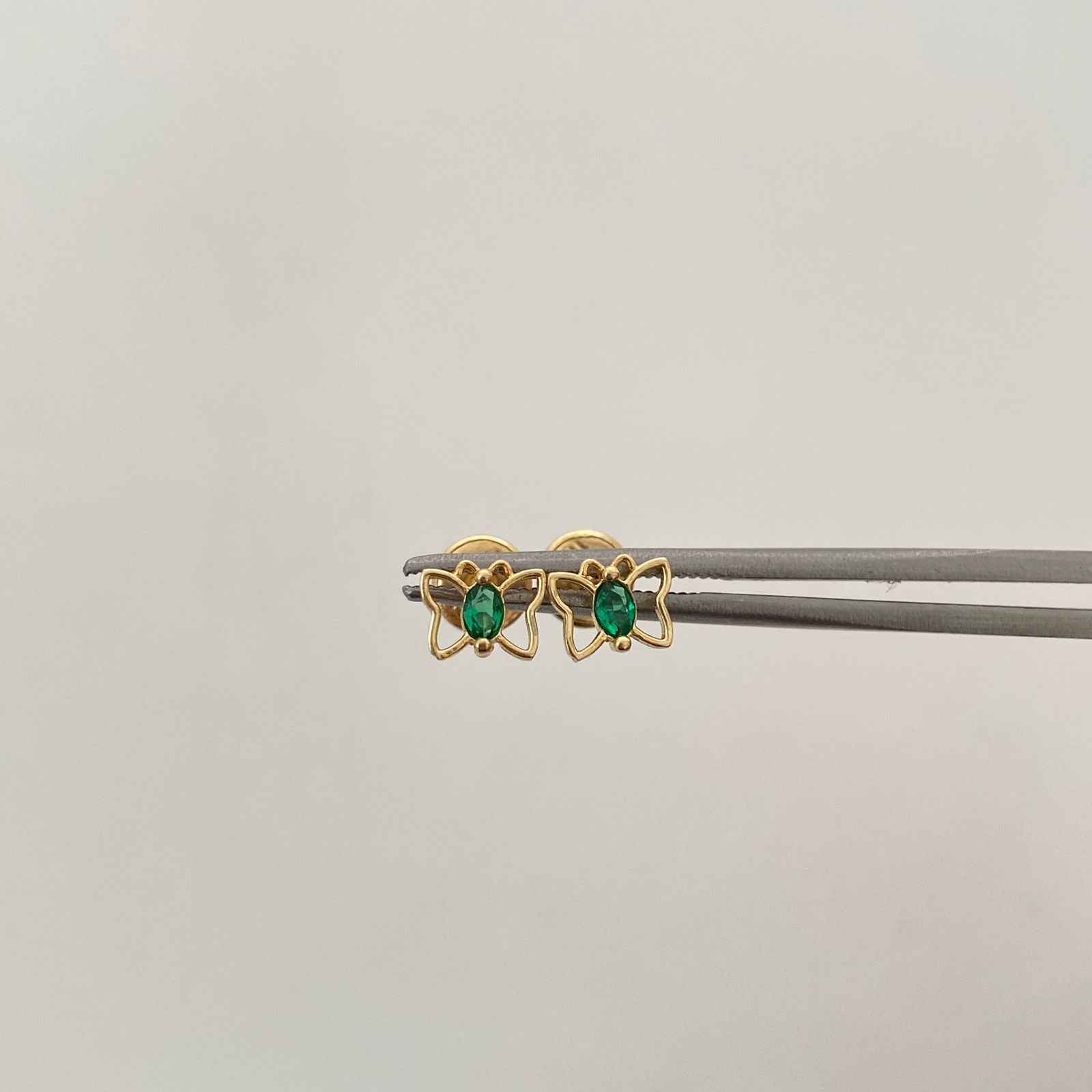 Topos Mariposa Circon verde Oro amarillo 18k 0,65 Gr / 5,7 mm